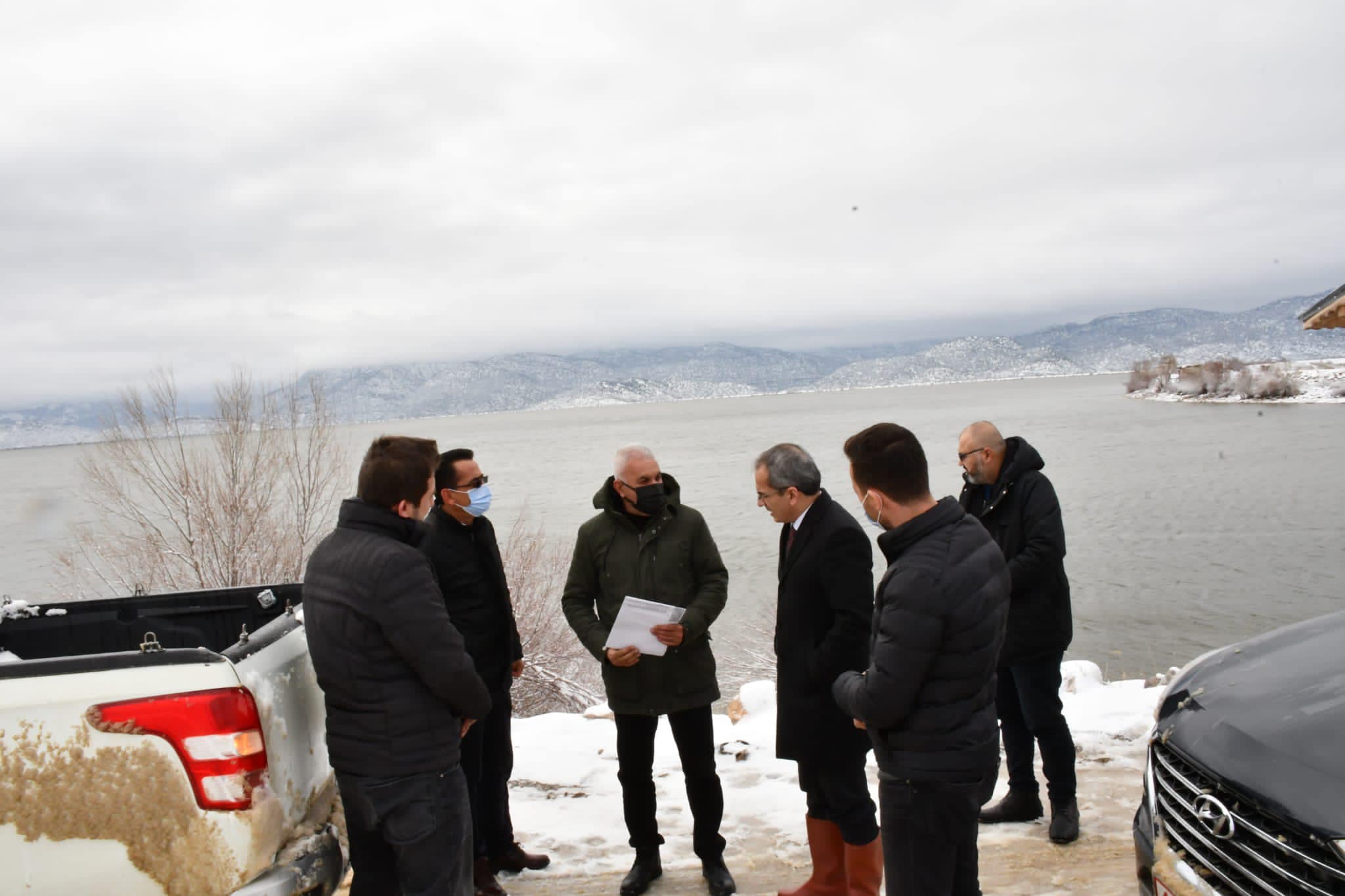 Kaymakam Deniz Pişkin Su  basan Arazilerde incelemelerde   bulundu