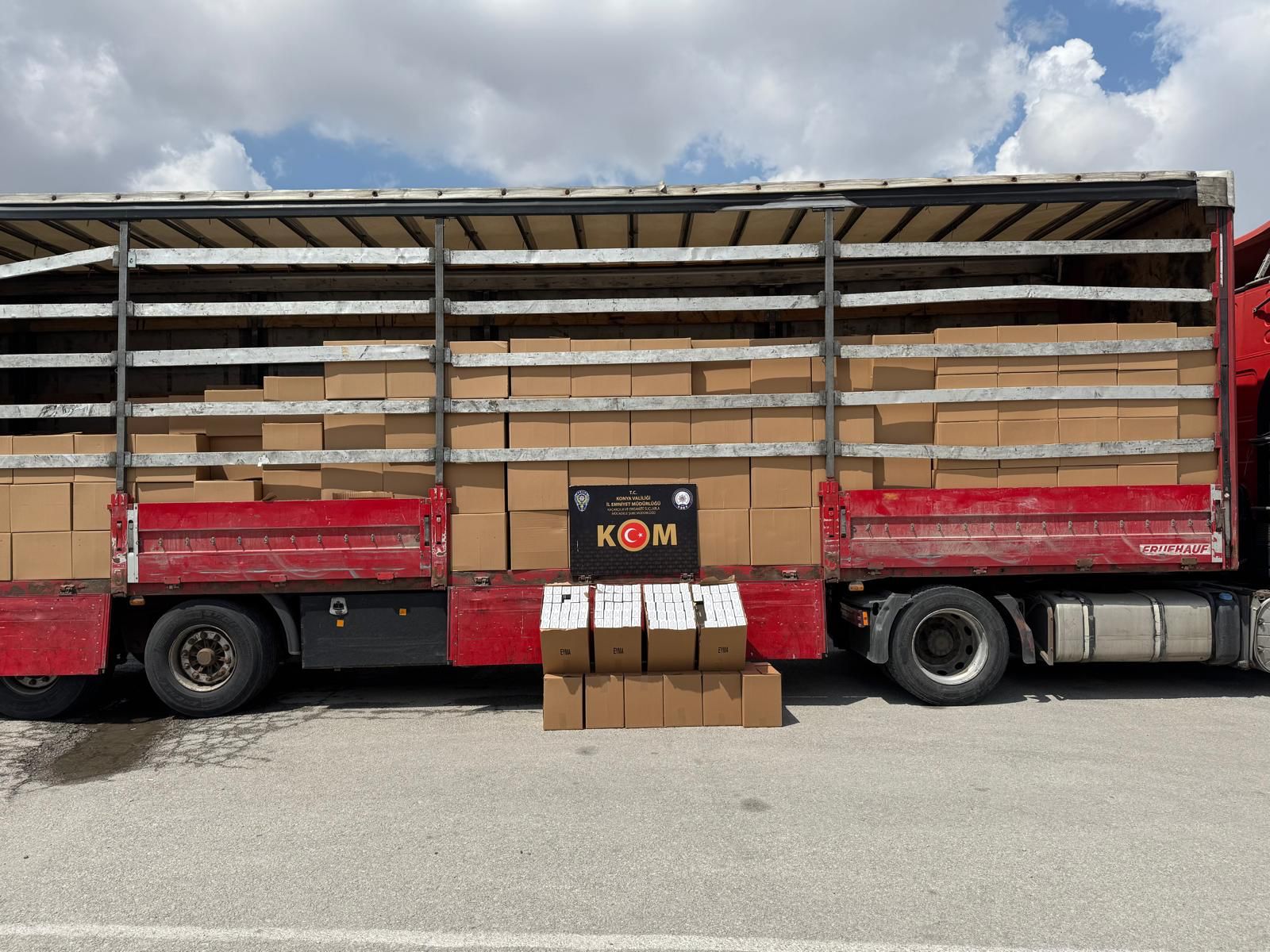 KONYA’DA KAÇAK SİLAH VE MAKARON OPERASYONU: 3 GÖZALTI