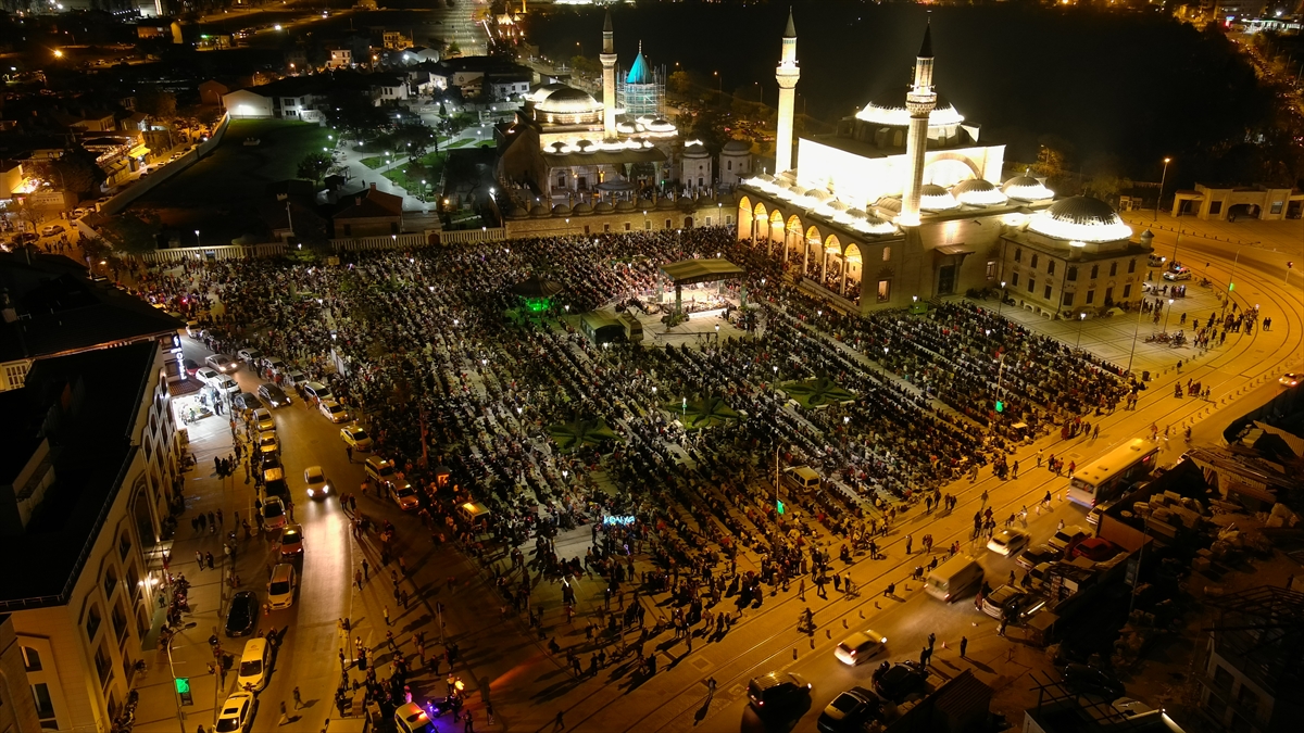 Konya'da Pandemiden sonra  Kadir Gecesi! Coşkusu