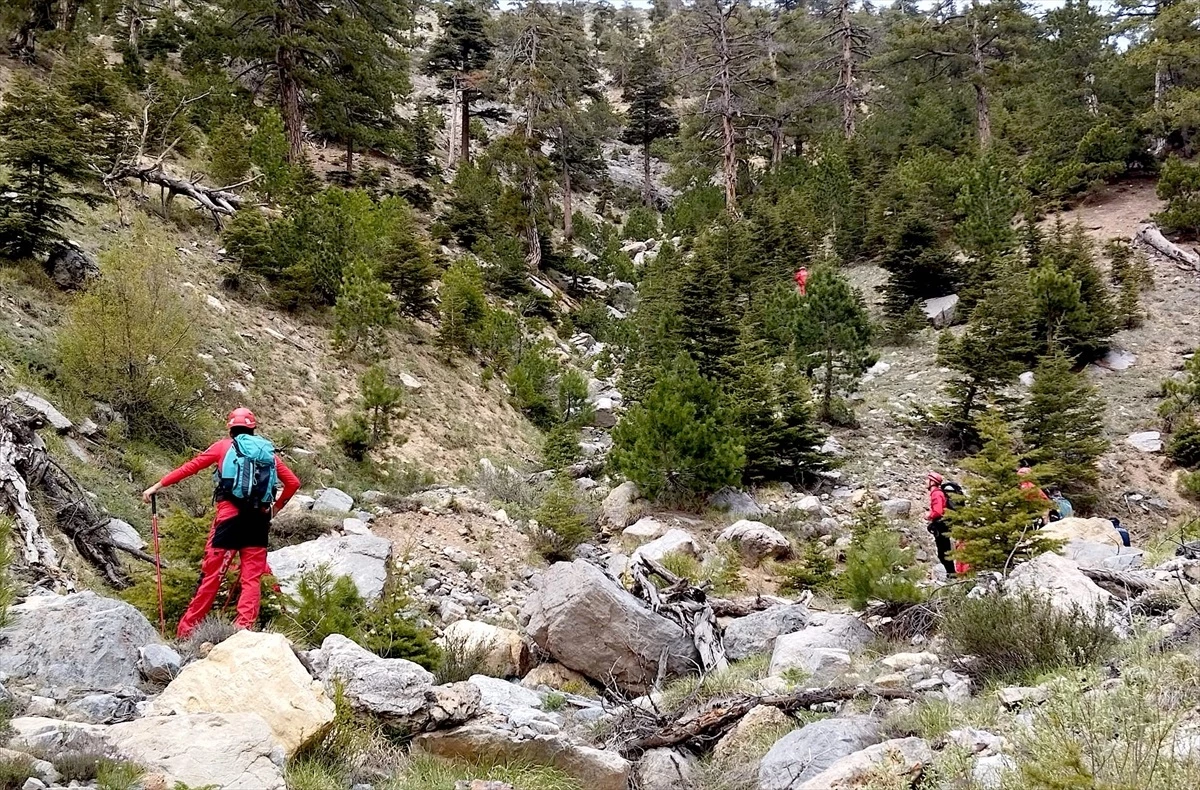 Mersin'de Kaybolan  Konyalı Emekli Öğretim Üyesi İçin Arama Çalışmaları Devam Ediyor