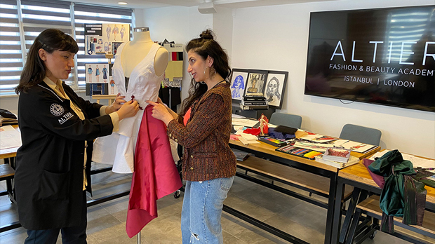 Moda Tasarım Kursları İle Kariyerinizi Şekillendirin