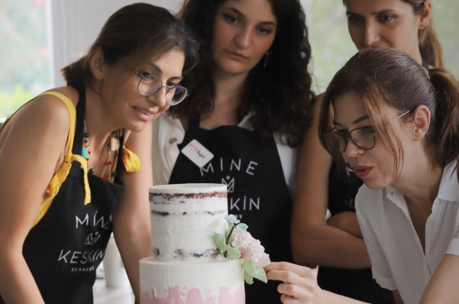 Profesyonel Pastacılık Kursları ile Kariyerinizi Şekillendirin