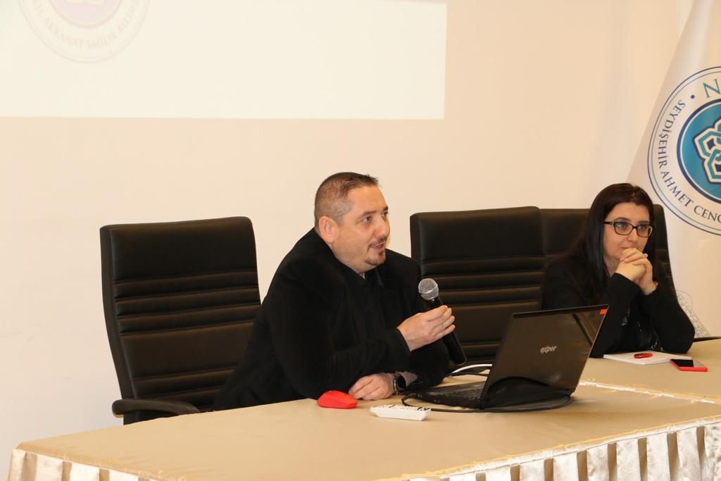 Seydişehir Kamil Akkanat Sağlık Bilimleri Fakültesi Kanser Haftası Etkinliği geniş çaplı katılımla gerçekleşti.