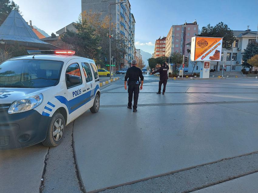 Sokak yasağında ikinci hafta sonu! Seydişehir'de polisinden kısıtlama denetimi