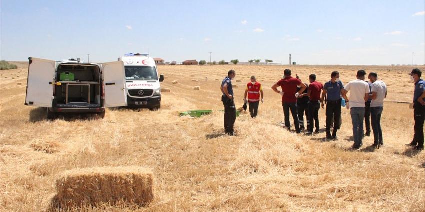 Tarlada çalışırken traktörden düşen çiftçi hayatını kaybetti
