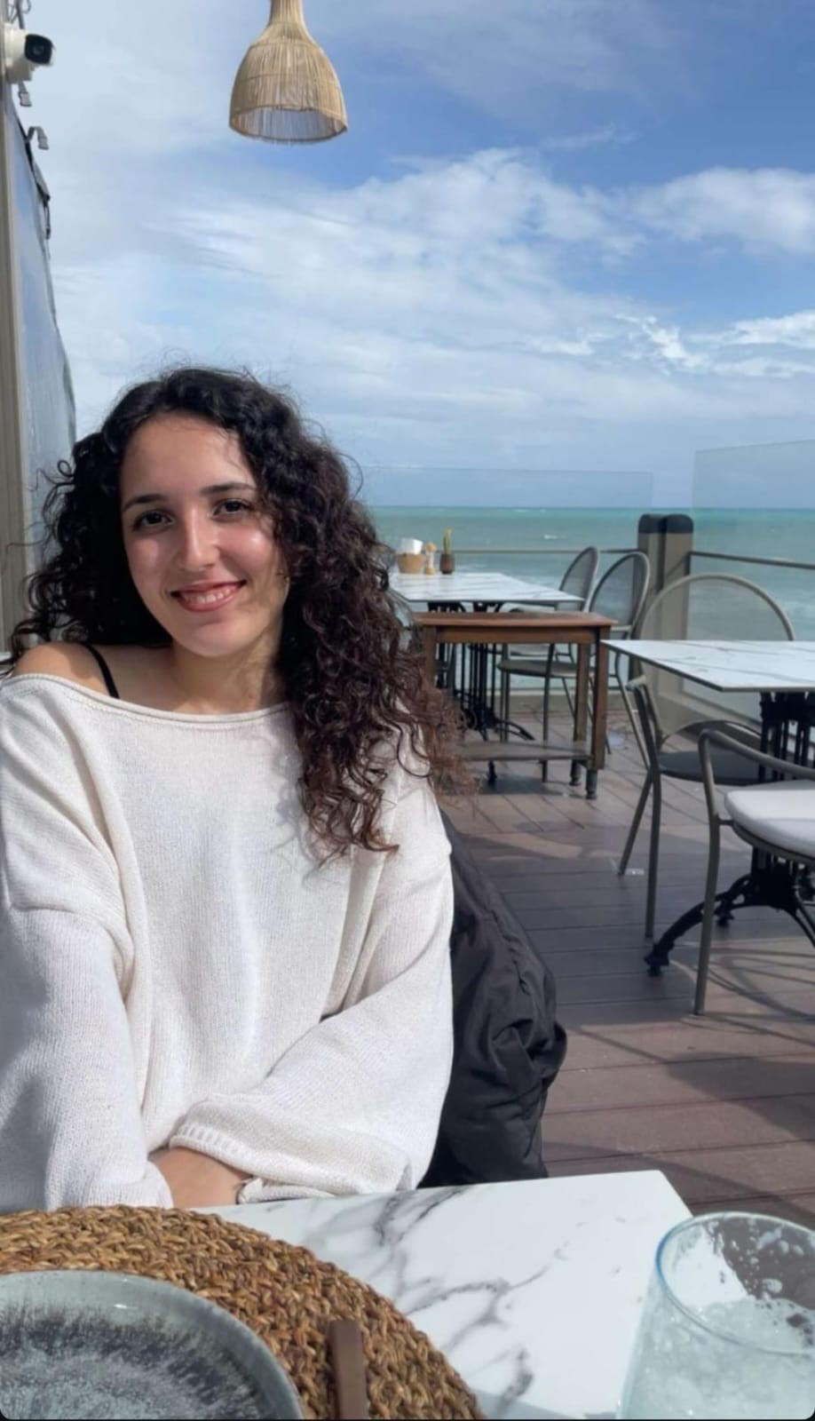 Manavgat'ta Kız kardeşini 14 bıçak darbesiyle öldürüp başını kesmeye çalıştı - Görsel 1