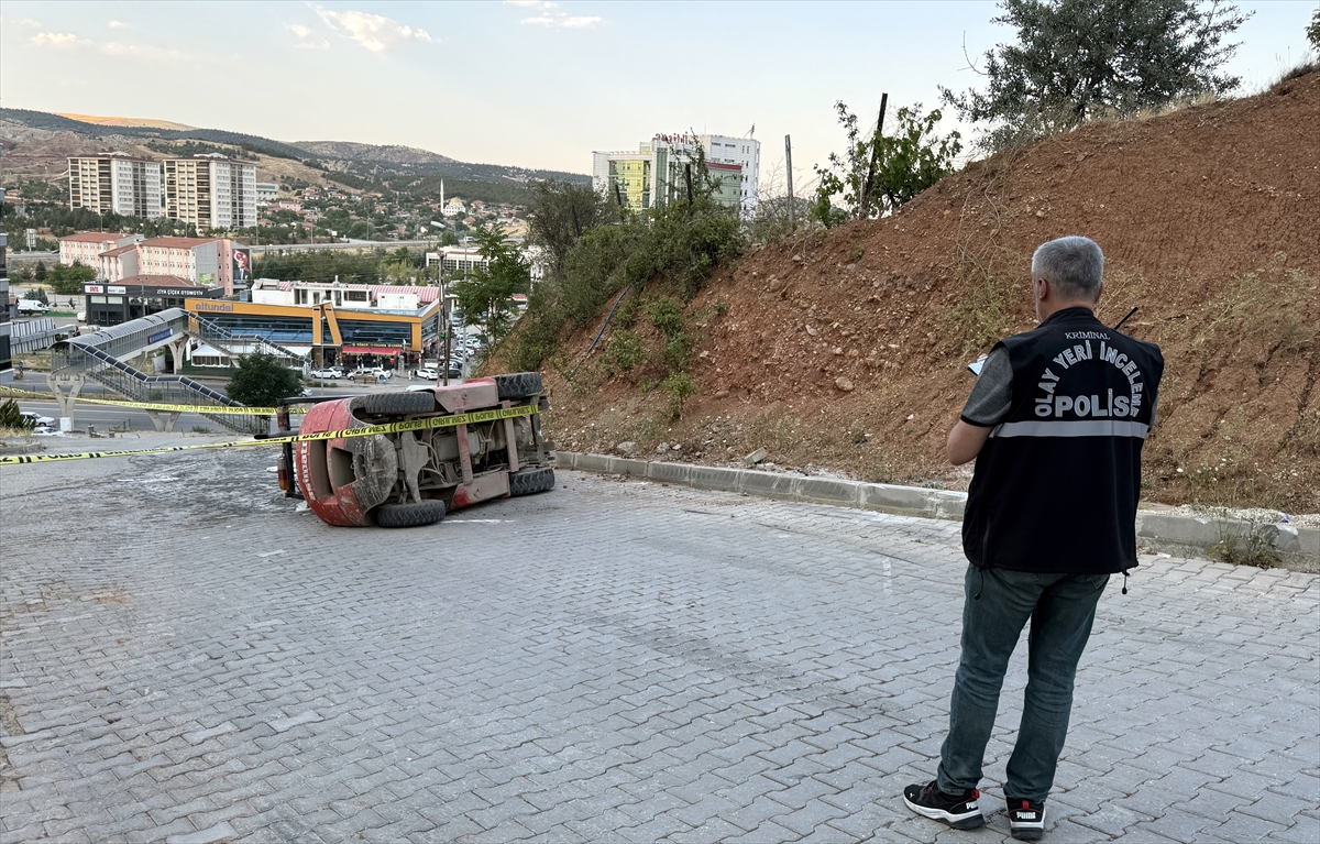 Kırıkkale'de devrilen forkliftin altında kalan 16 yaşındaki sürücü yaşamını yitirdi - Görsel 1