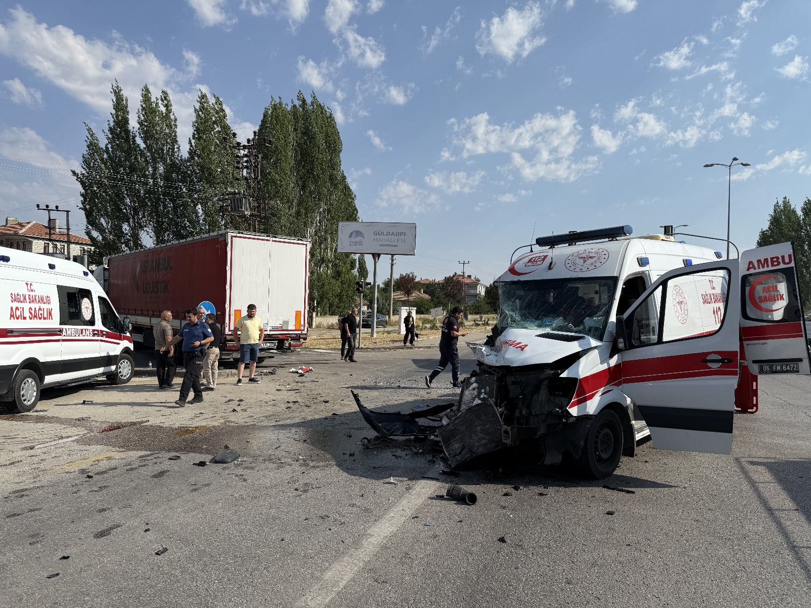 Ankara'da TIR ile ambulans çarpıştı: 5 yaralı - Görsel 4