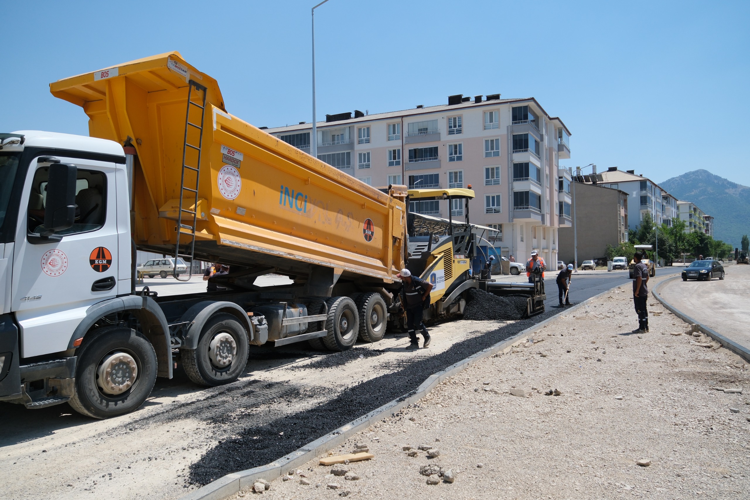 MUHSİN YAZICIOĞLU CADDESİNE 6 MİLYONLUK YATIRIM  - Görsel 1