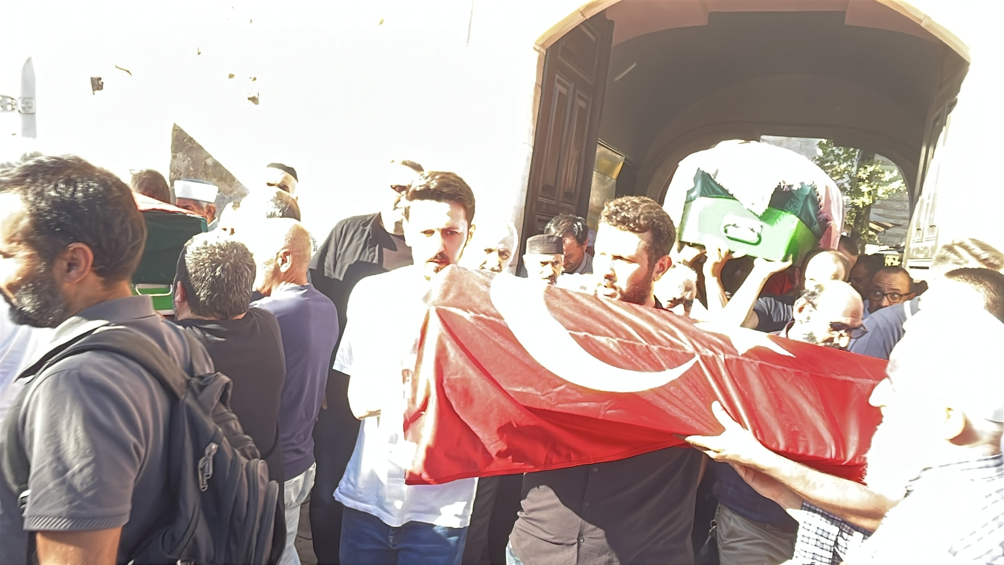 Konya'daki  kazda hayatını kaybeden - Polis memurunun eşi, bebeği ve baldızı  Kocaeli de toprağa verildi - Görsel 9