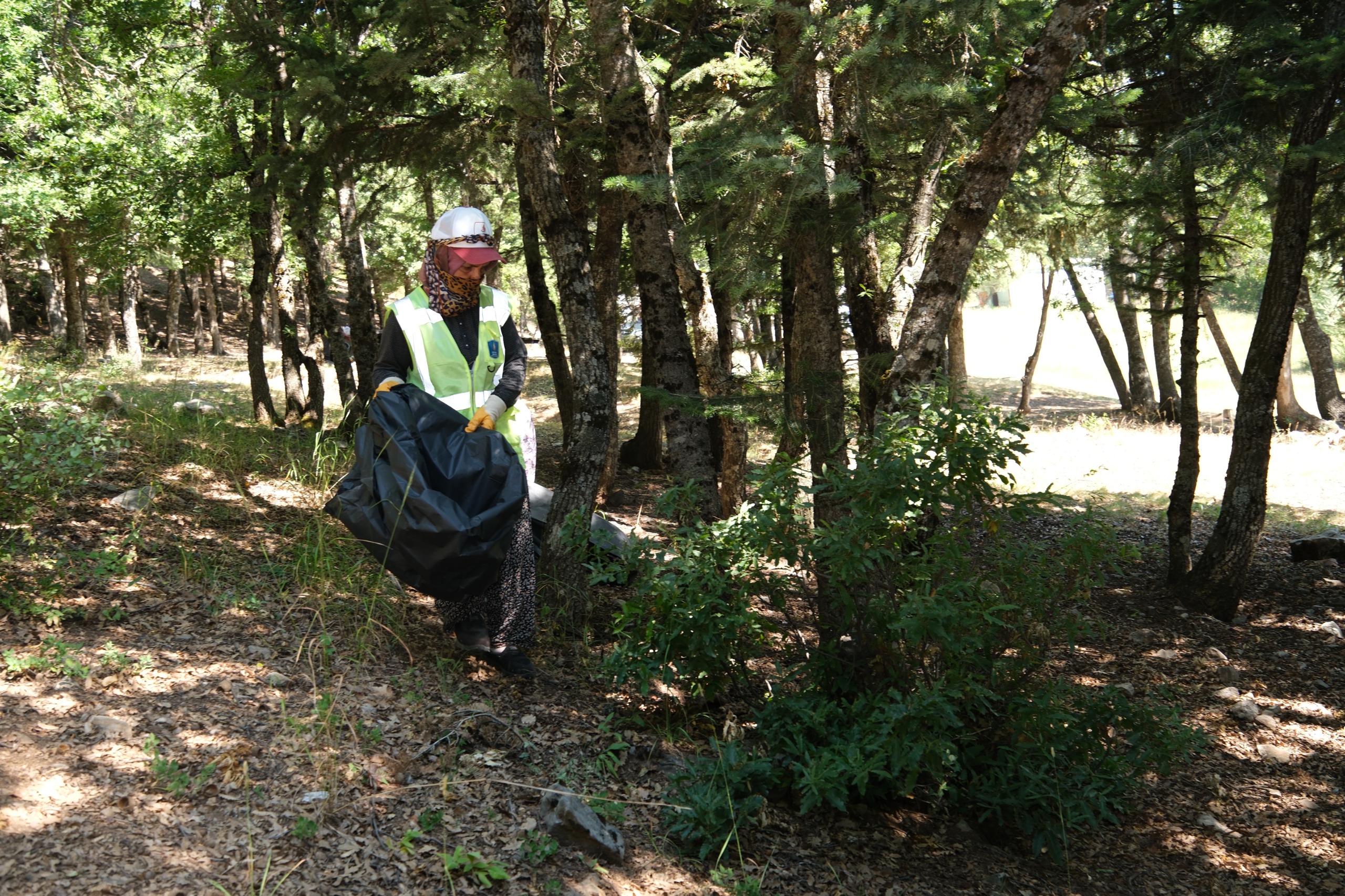KOCAKORU TABİAT PARKI'NDA ÇEVRE TEMİZLİĞİ - Görsel 2