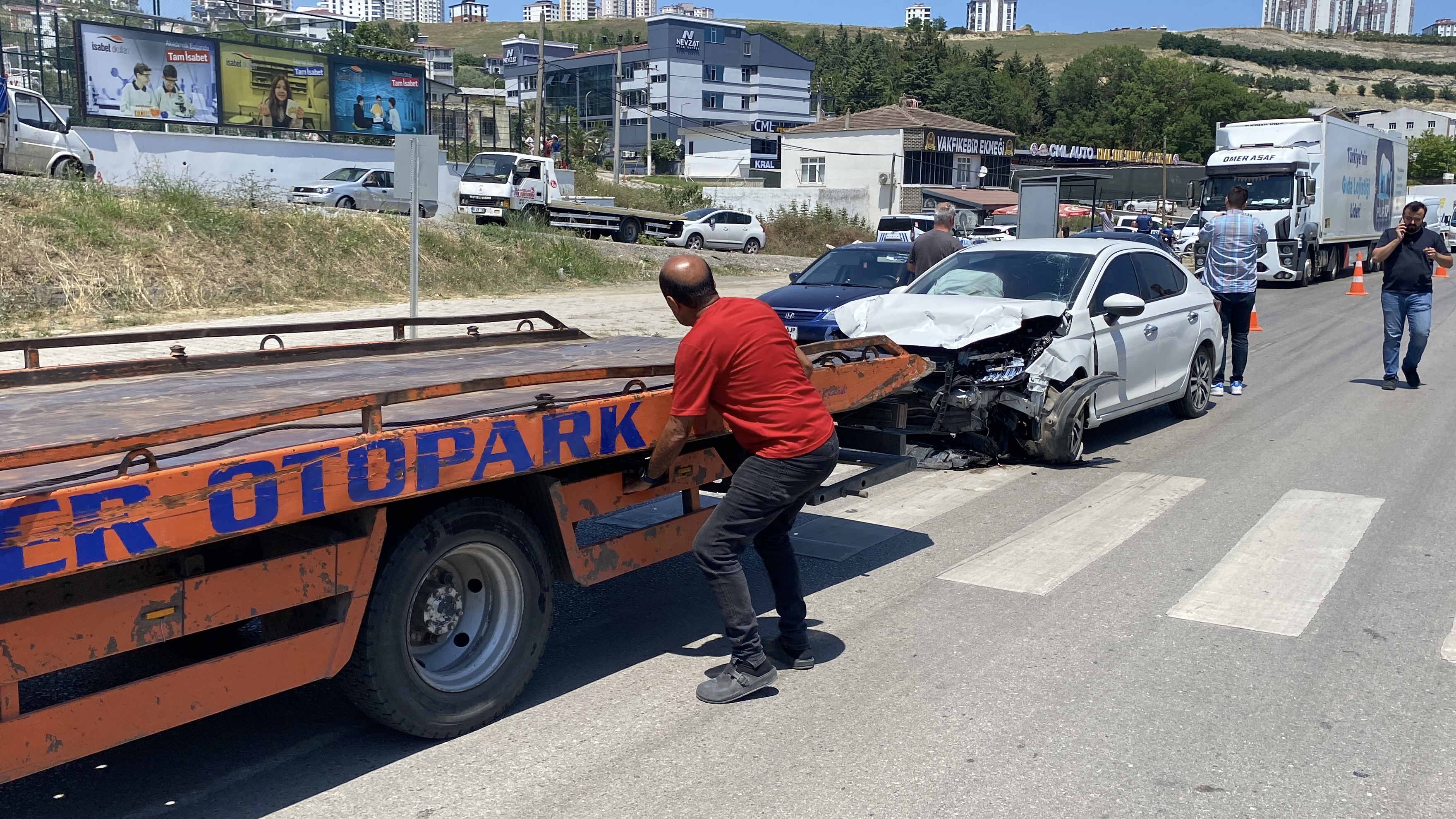 Samsun- Polis otosuyla otomobil çarpıştı: 2 polis ve 1 asker yaralı - Görsel 4