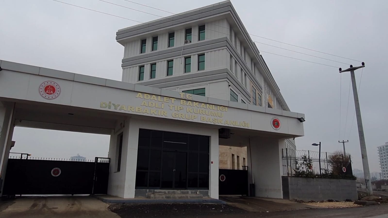 Diyarbakır'da akraba aileler arasında silahlı 'arazi' kavgası: 2 ölü  - Görsel 1