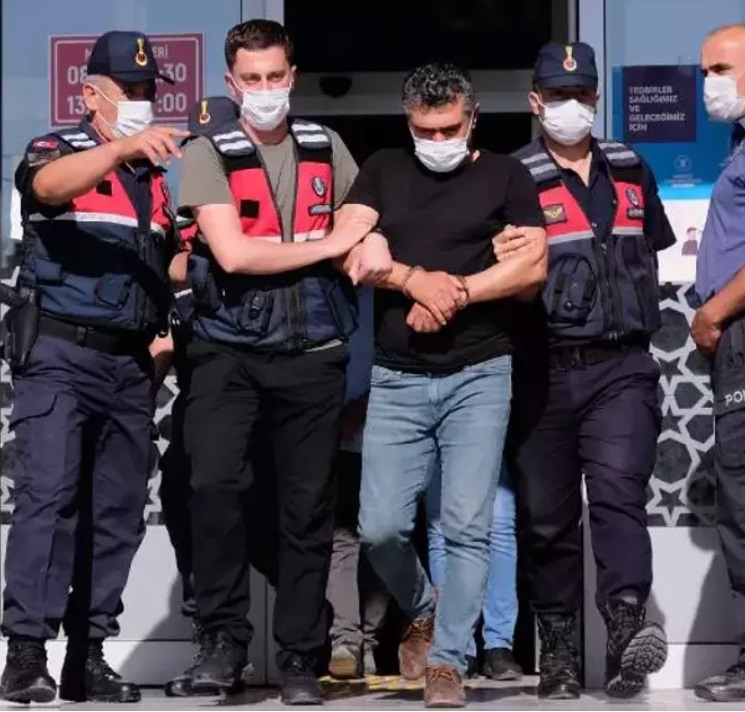 Yargıtay, Büyükşen çifti cinayetinde 3 sanığın 2'şer kez müebbet hapis cezasını onadı - Görsel 3