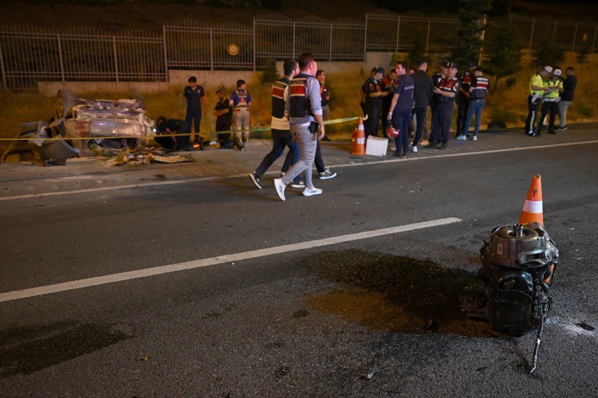 Ankara'da iki otomobilin çarpışması sonucu 2 kişi öldü - Görsel 2