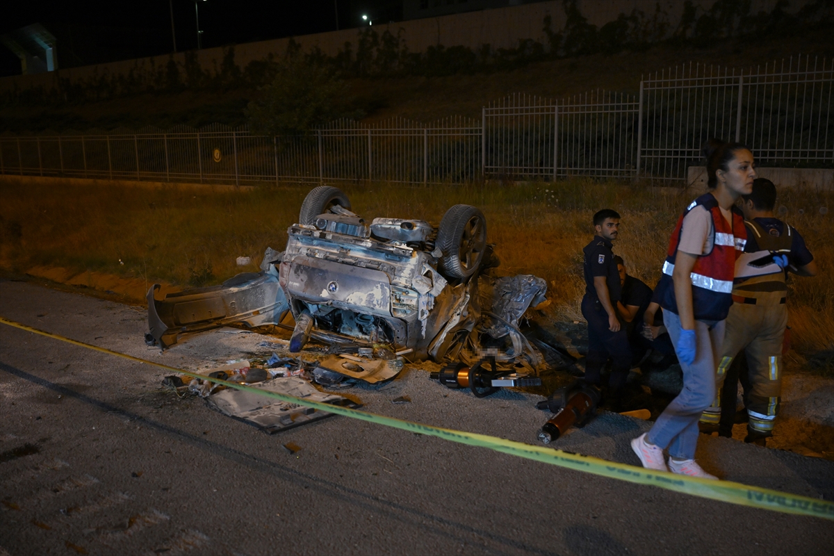 Ankara'da iki otomobilin çarpışması sonucu 2 kişi öldü - Görsel 3