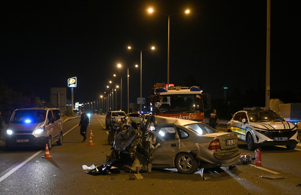 Ankara'da iki otomobilin çarpışması sonucu 2 kişi öldü - Görsel 4