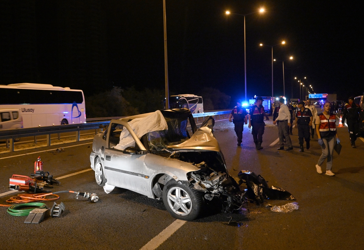 Ankara'da iki otomobilin çarpışması sonucu 2 kişi öldü - Görsel 5