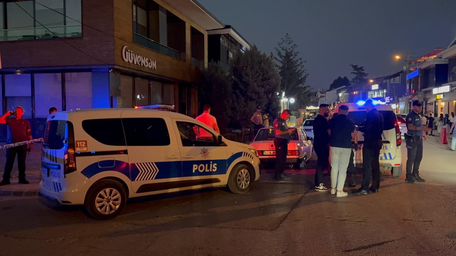 Konya - Tartıştıkları kişinin pompalı tüfekli saldırısına uğradılar: 2 yaralı - Görsel 2