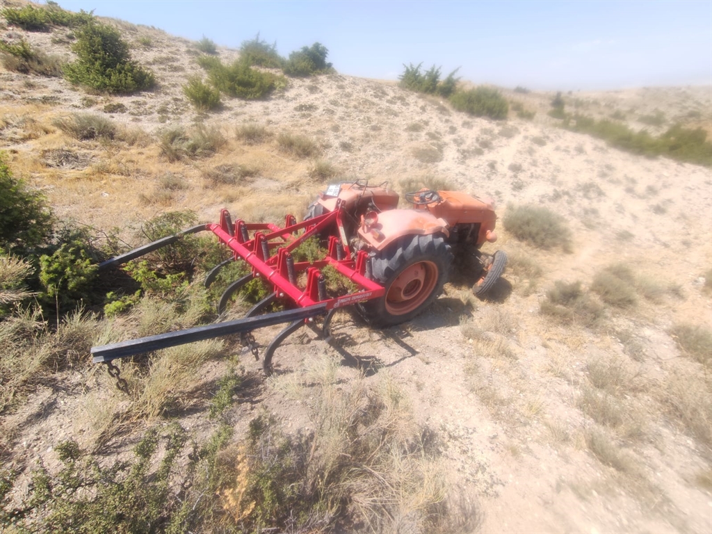 Ankara'da, devrilen traktörün sürücüsü öldü - Görsel 1