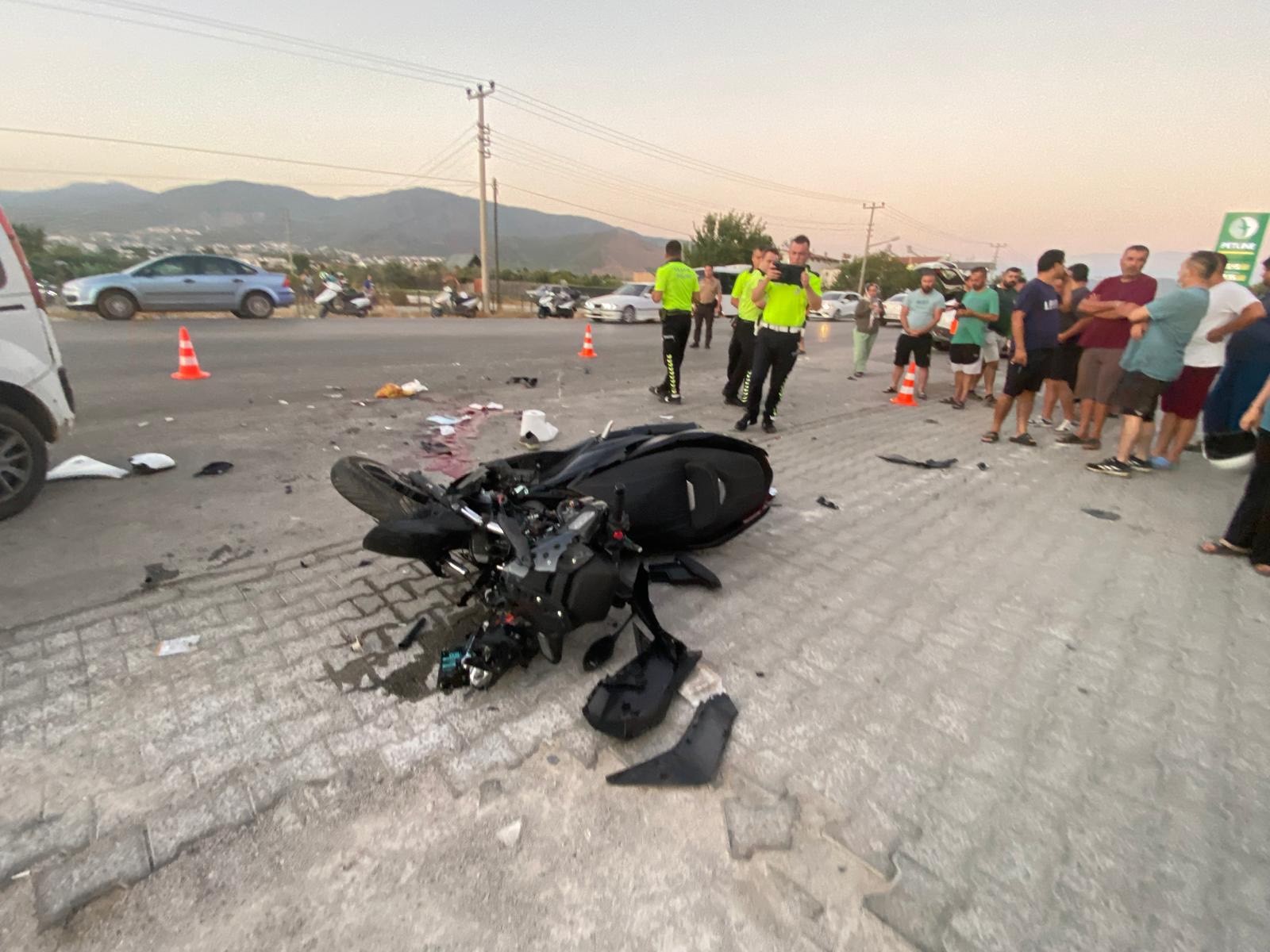 Kayınvalidesinin cenazesinden dönerken kazada yaşamını yitirdi - Görsel 1