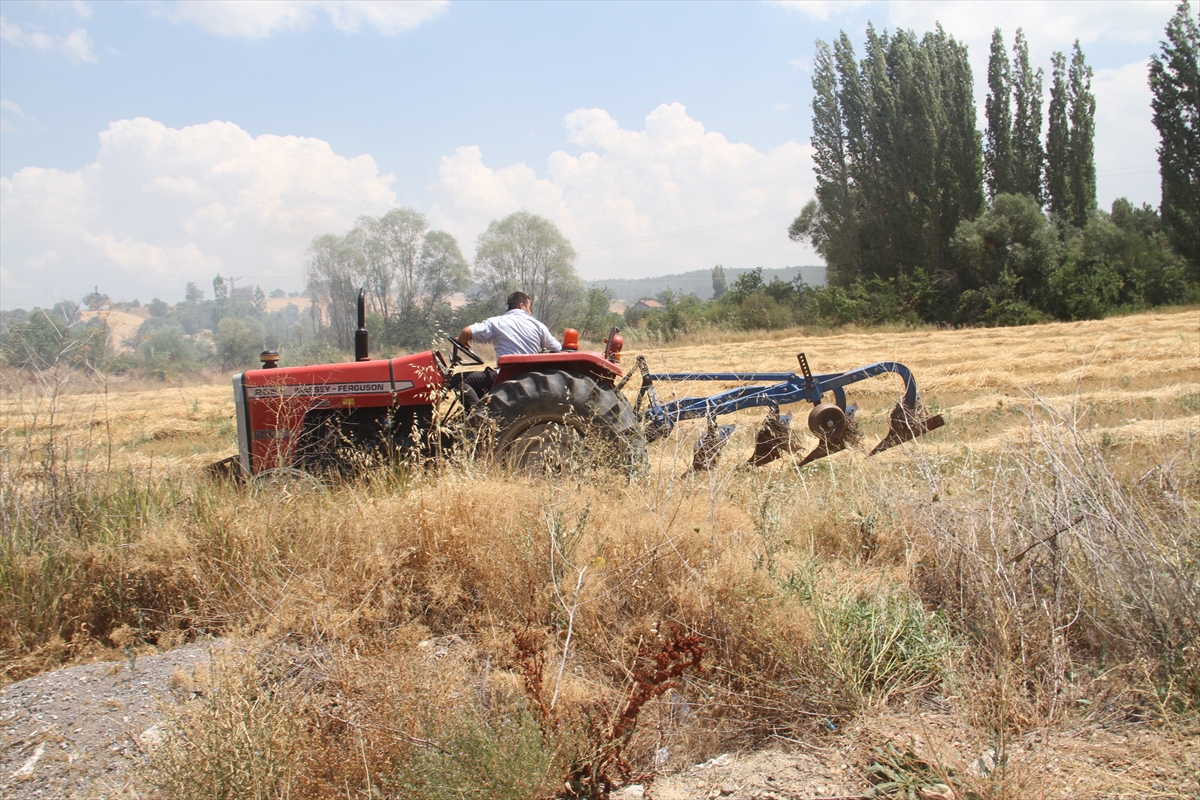 Konya'da ekin tarlasında çıkan yangın büyümeden söndürüldü - Görsel 9