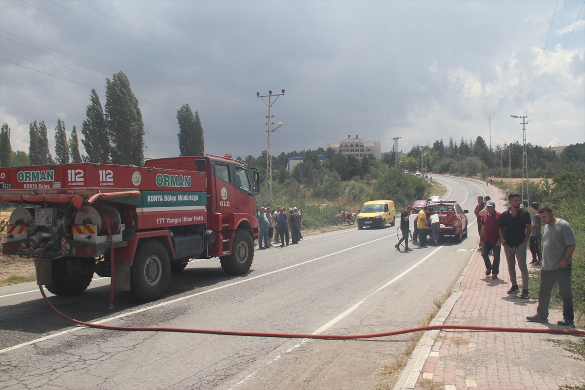 Konya'da ekin tarlasında çıkan yangın büyümeden söndürüldü - Görsel 11