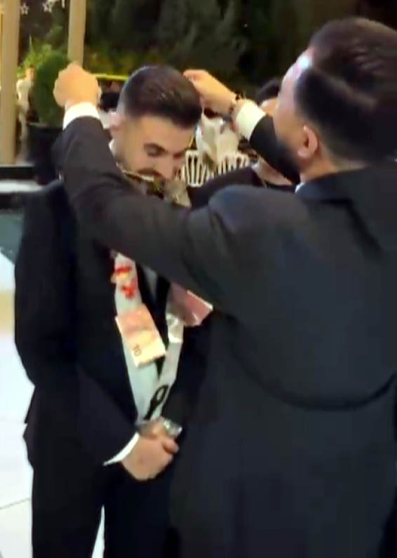 - KAHRAMANMARAŞ'ta, Damada altın yerine pirzola taktı - Görsel 3