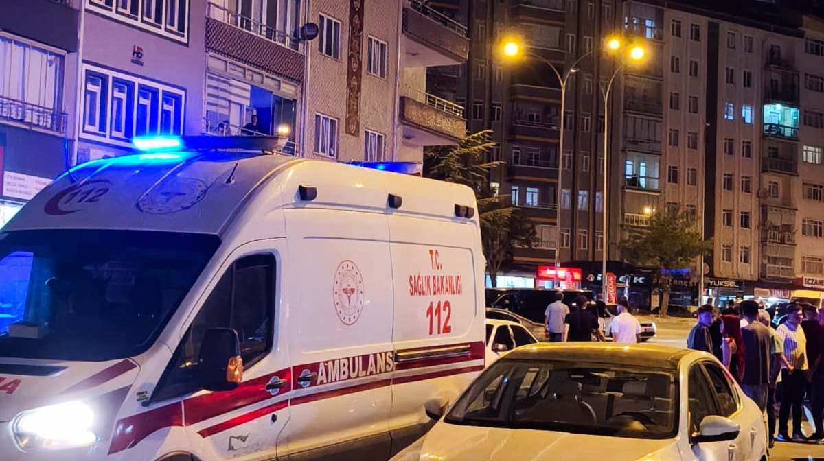 Seydişehir'de Yaya Geçidinde Meydana Gelen Zincirleme Kazada 2 Kişi Yaralandı - Görsel 1