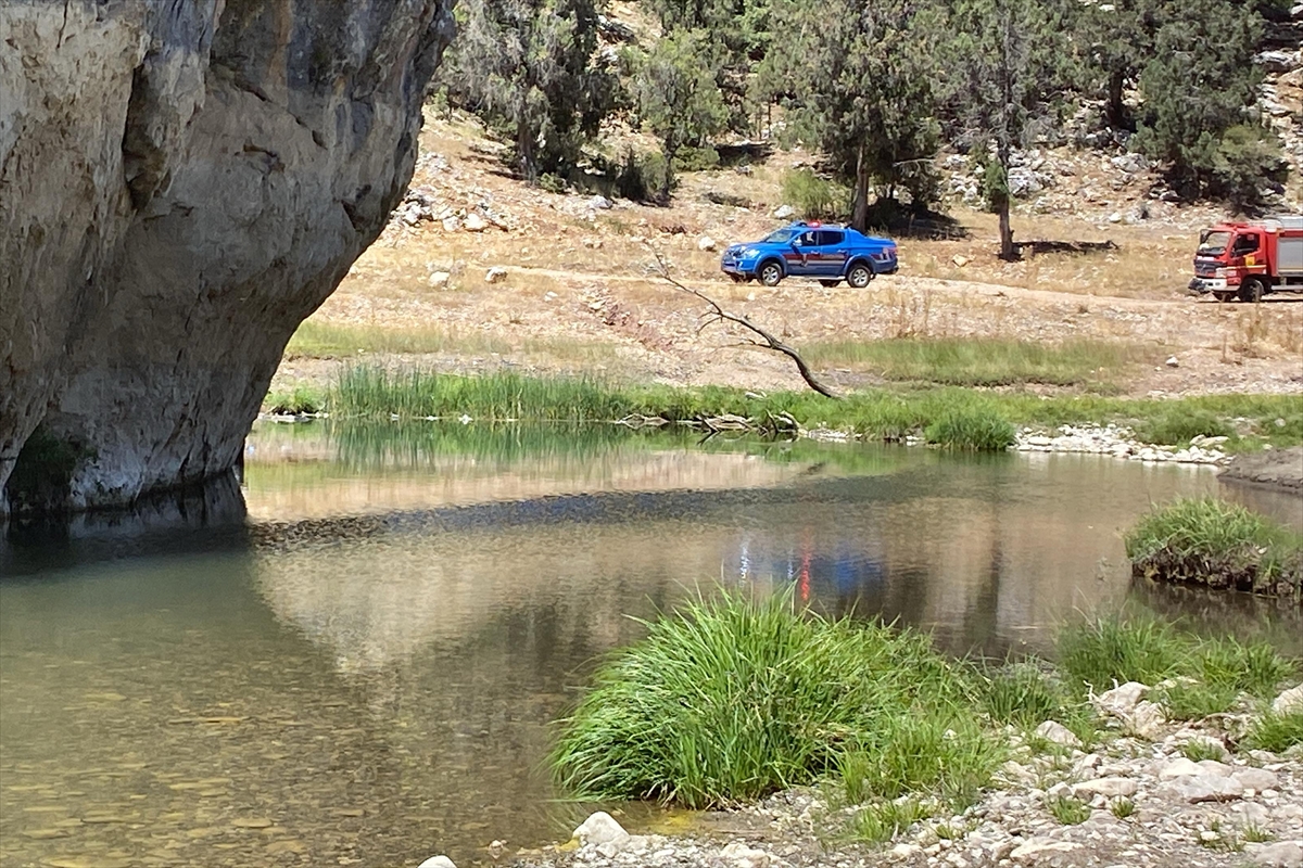 Derebucak'ta Derede çırpınan kardeşini kurtarmak istedi; ikisi de boğuldu - Görsel 2