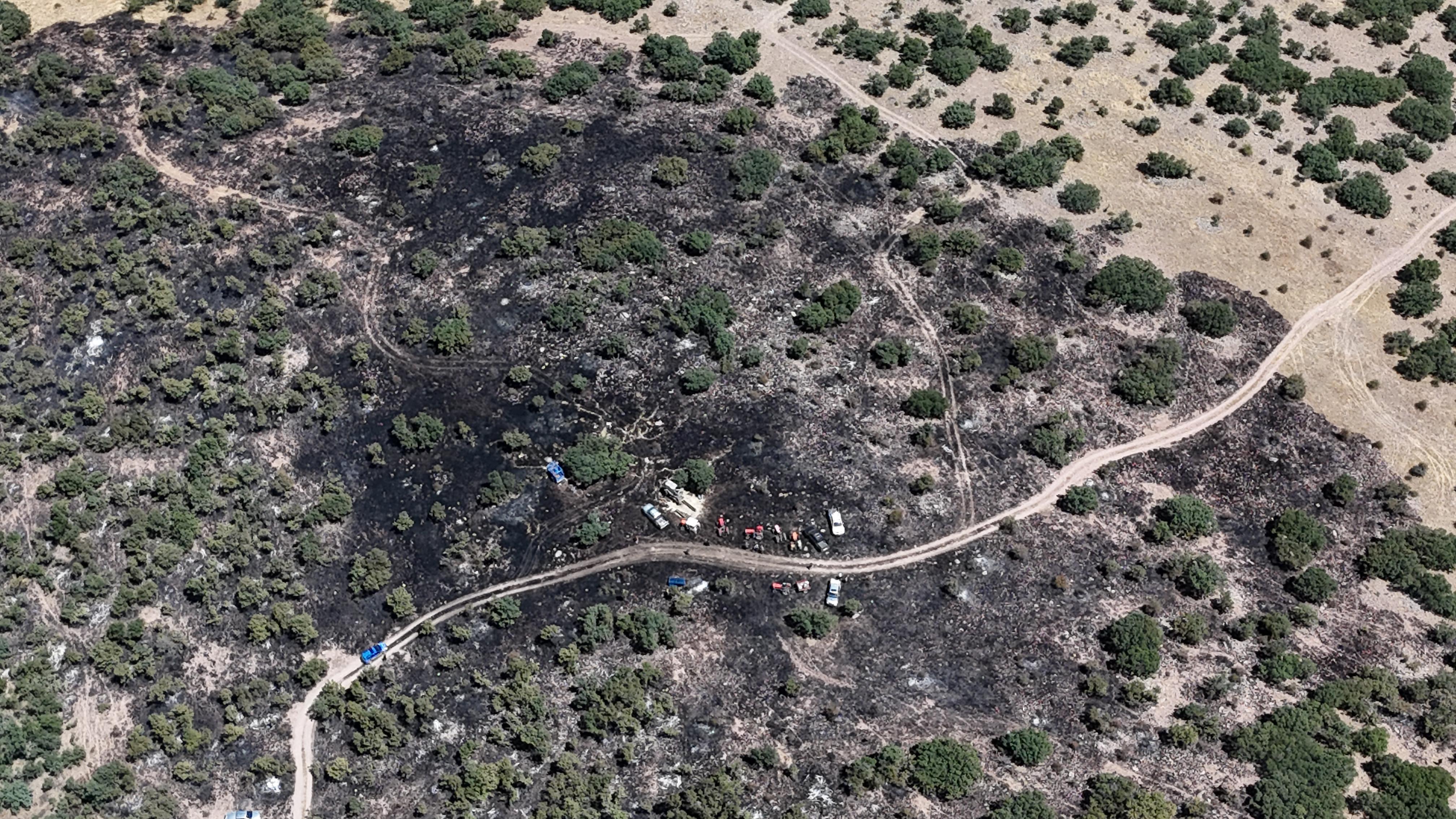 Seydişehir Gevrekli Mahallesi'nde çıkan yangın kısa sürede kontrol altına alındı - Görsel 2