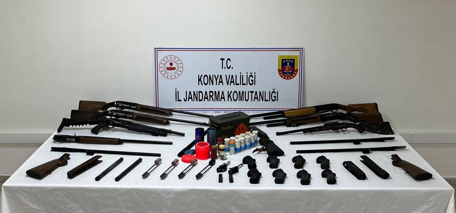 Beyşehir'de Jandarma’dan Silah ve Mühimmat Operasyonu - Görsel 2