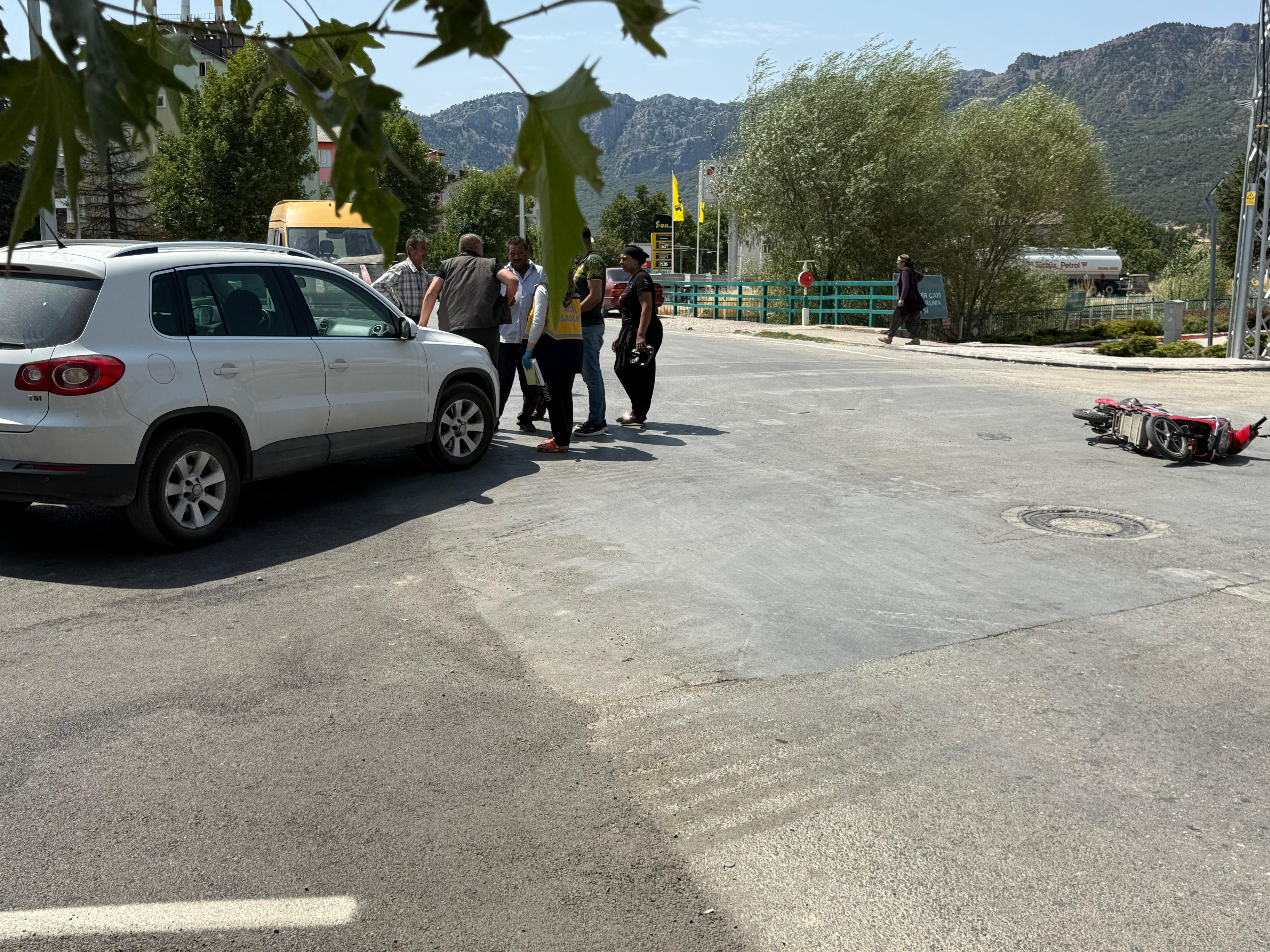 Seydişehir'de Trafik Kazası: 2 Yaralı - Görsel 3