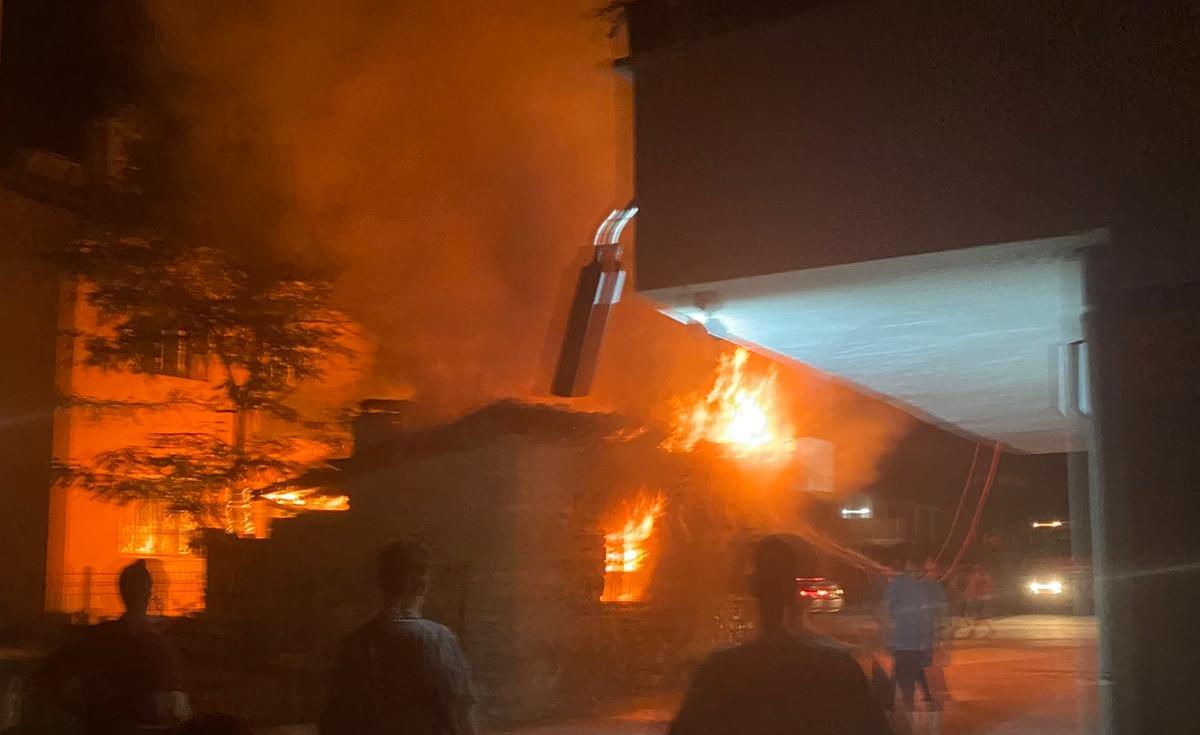 Seydişehir'de Metruk Evde Çıkan Yangın Korku Dolu Anlar Yaşattı - Görsel 3