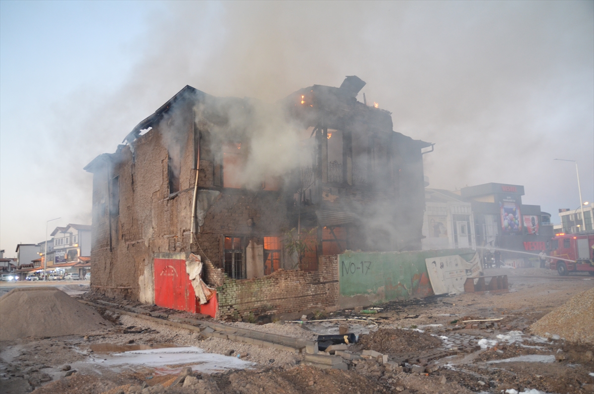 Konya’nın merkezinde yangın paniği - Görsel 1