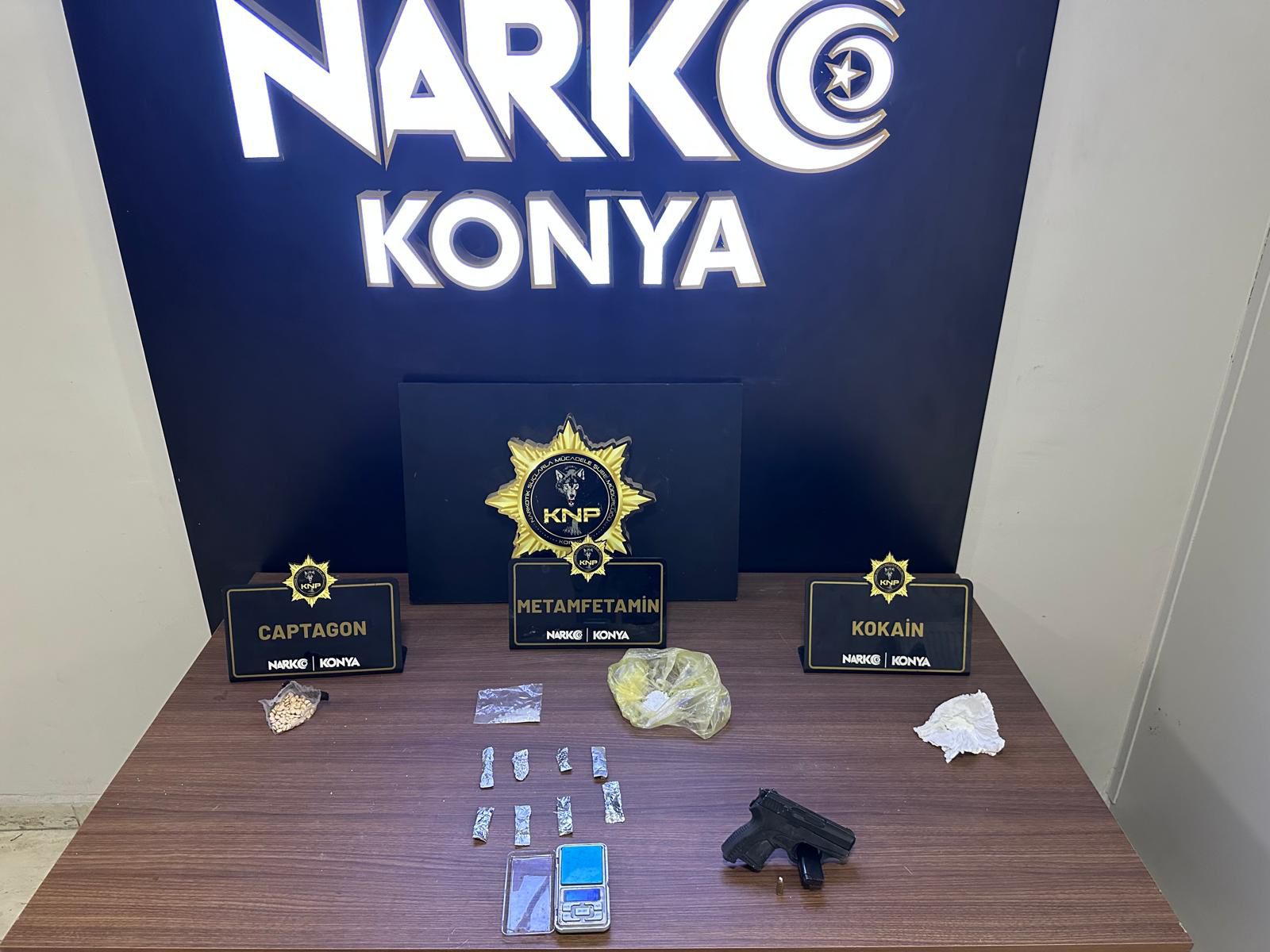 KONYA’DA NARKOTİK OPERASYONLARINDA 74 ŞAHIS TUTUKLANDI - Görsel 2