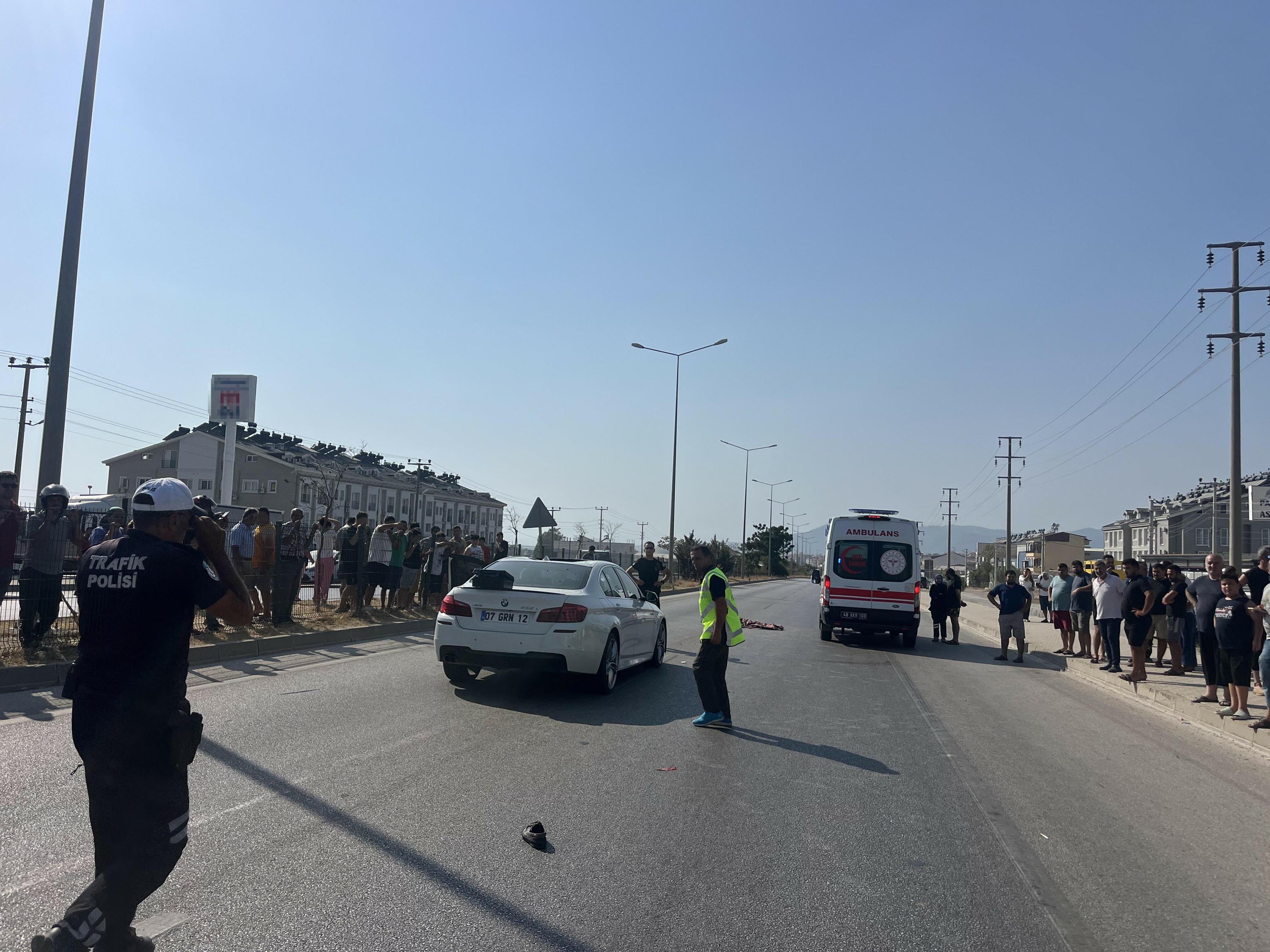 Muğla'da otomobilin çarpması sonucu ölen eski milletvekili toprağa verildi - Görsel 7