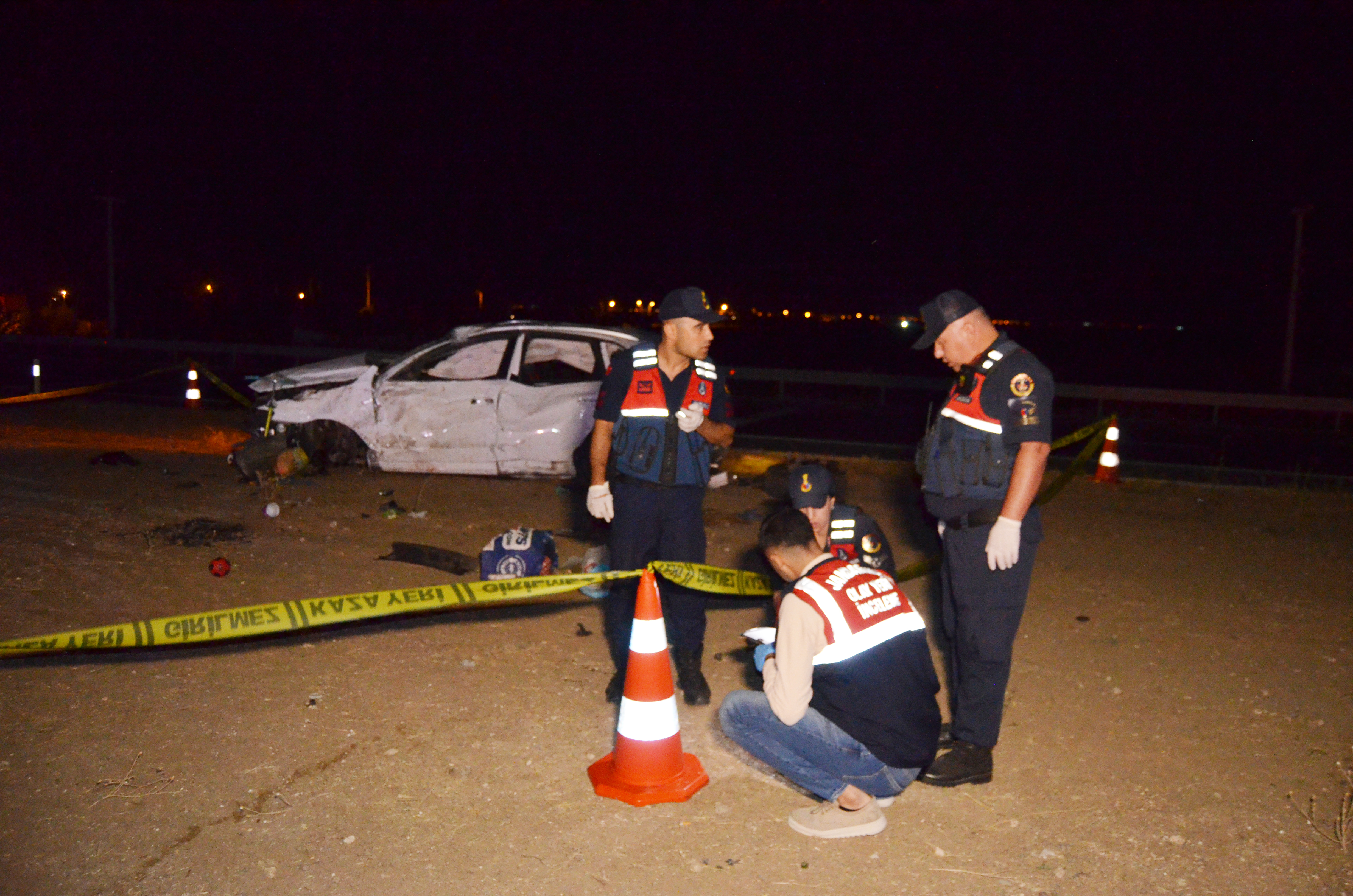 Aksaray - İngiltere'den tatile gelen ailenin otomobili takla attı: 2 ölü, 3 yaralı - Görsel 7