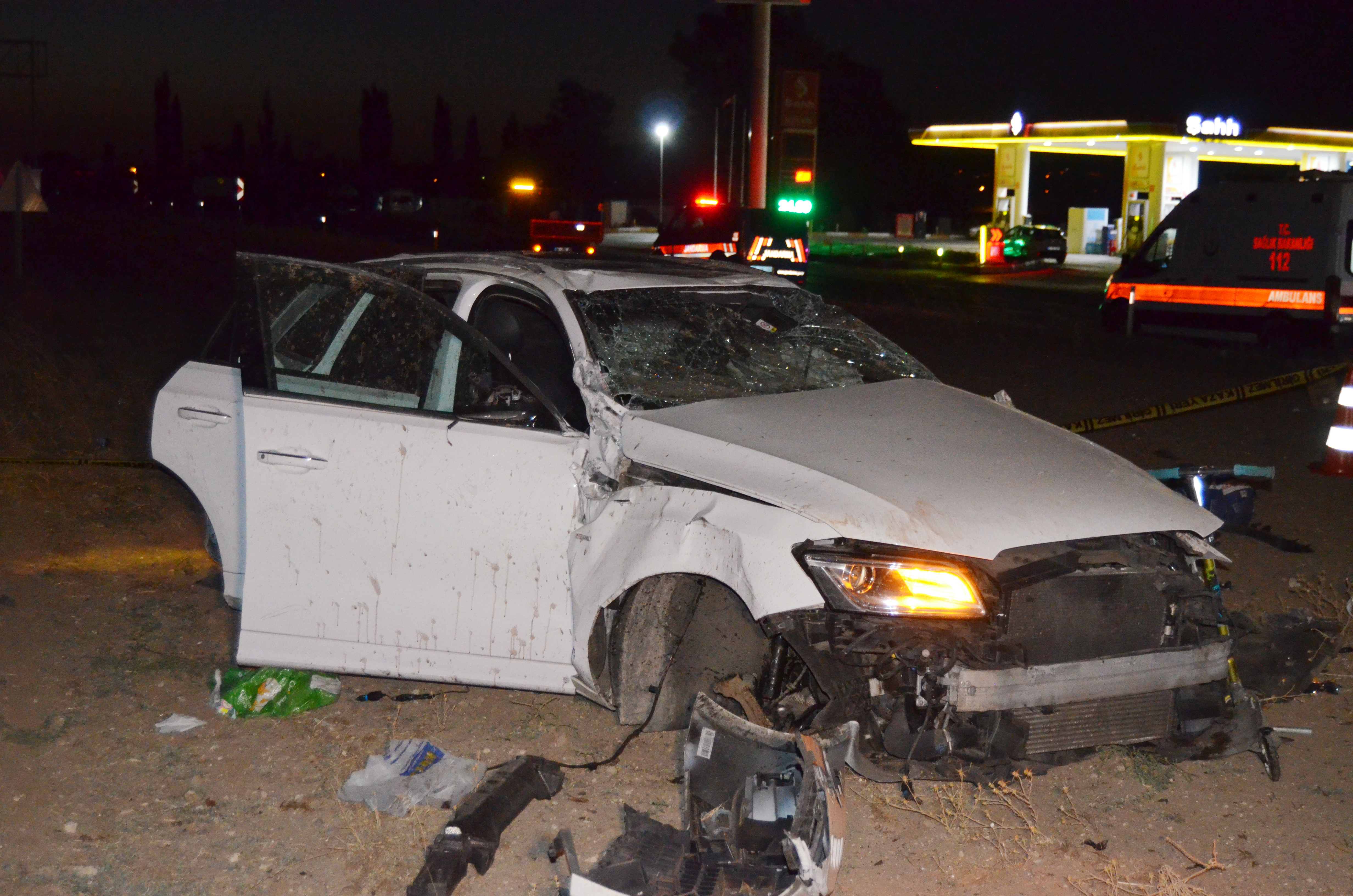 Aksaray - İngiltere'den tatile gelen ailenin otomobili takla attı: 2 ölü, 3 yaralı - Görsel 9
