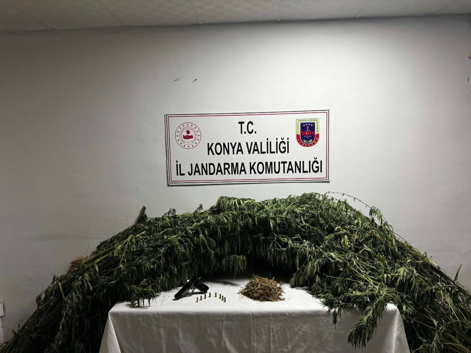 Konya Jandarmasından Kaçakçılık ve Uyuşturucuya Büyük Darbe - Görsel 2