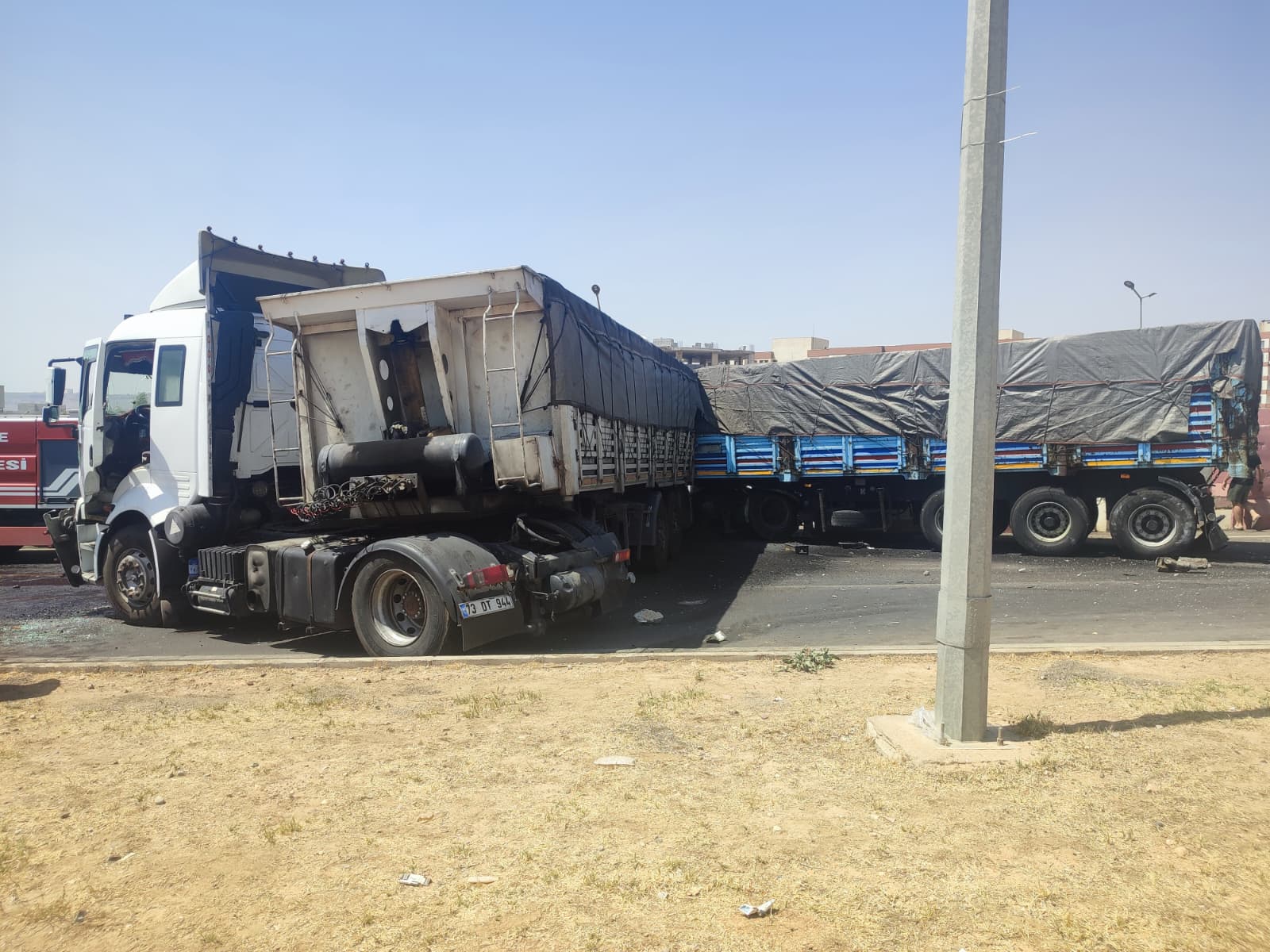 Şırnak’ta kardeşlerin kullandığı TIR'lar çarpıştı; 1 ölü, 1 yaralı - Görsel 3