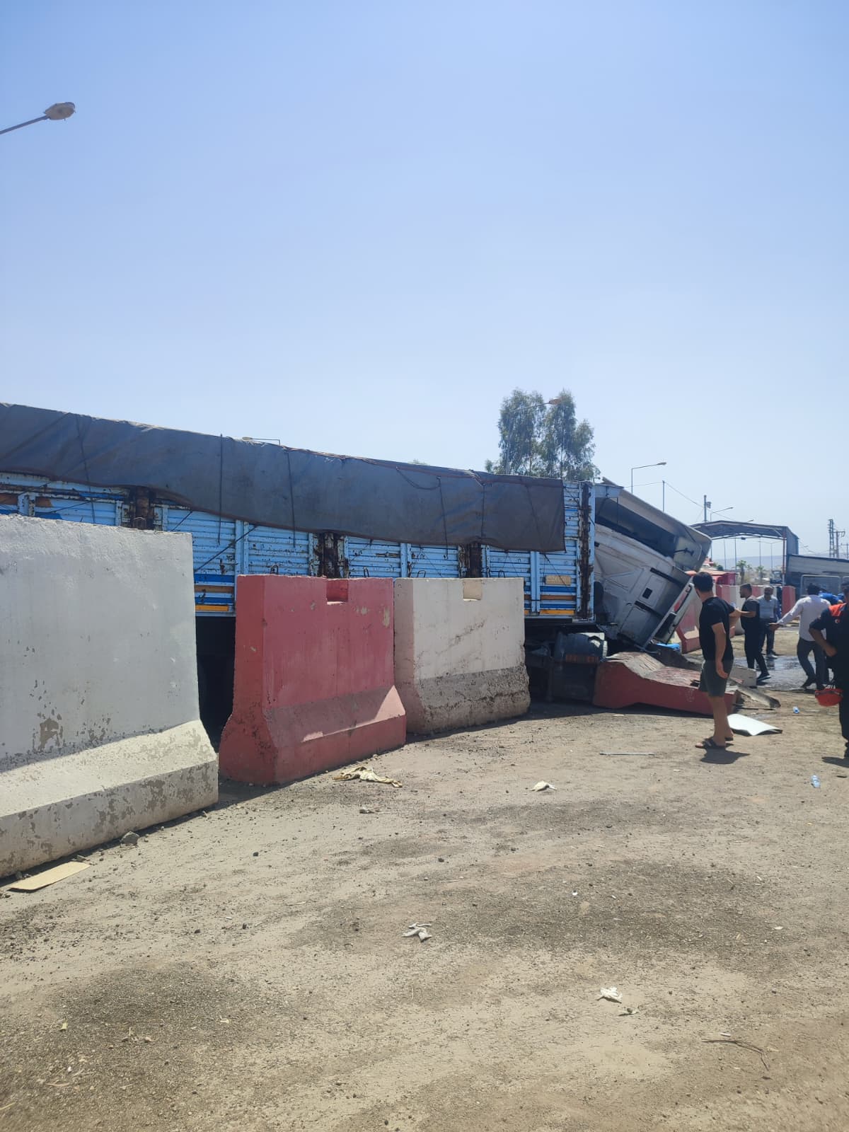 Şırnak’ta kardeşlerin kullandığı TIR'lar çarpıştı; 1 ölü, 1 yaralı - Görsel 6