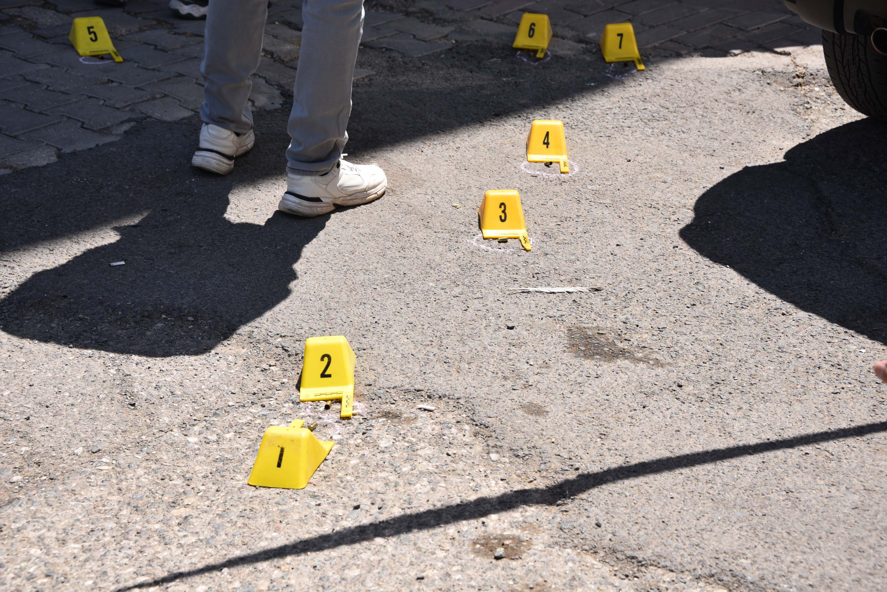 Jandarma aracındaki 2 kuzenin silahlı saldırıya uğradığı anlar kamerada - Görsel 5