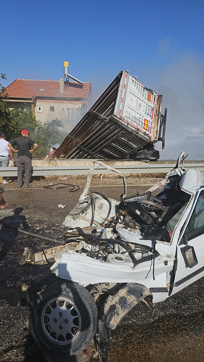  Doğanhisar'da Feci Trafik Kazası: 3 Kişi Hayatını Kaybetti - Görsel 7