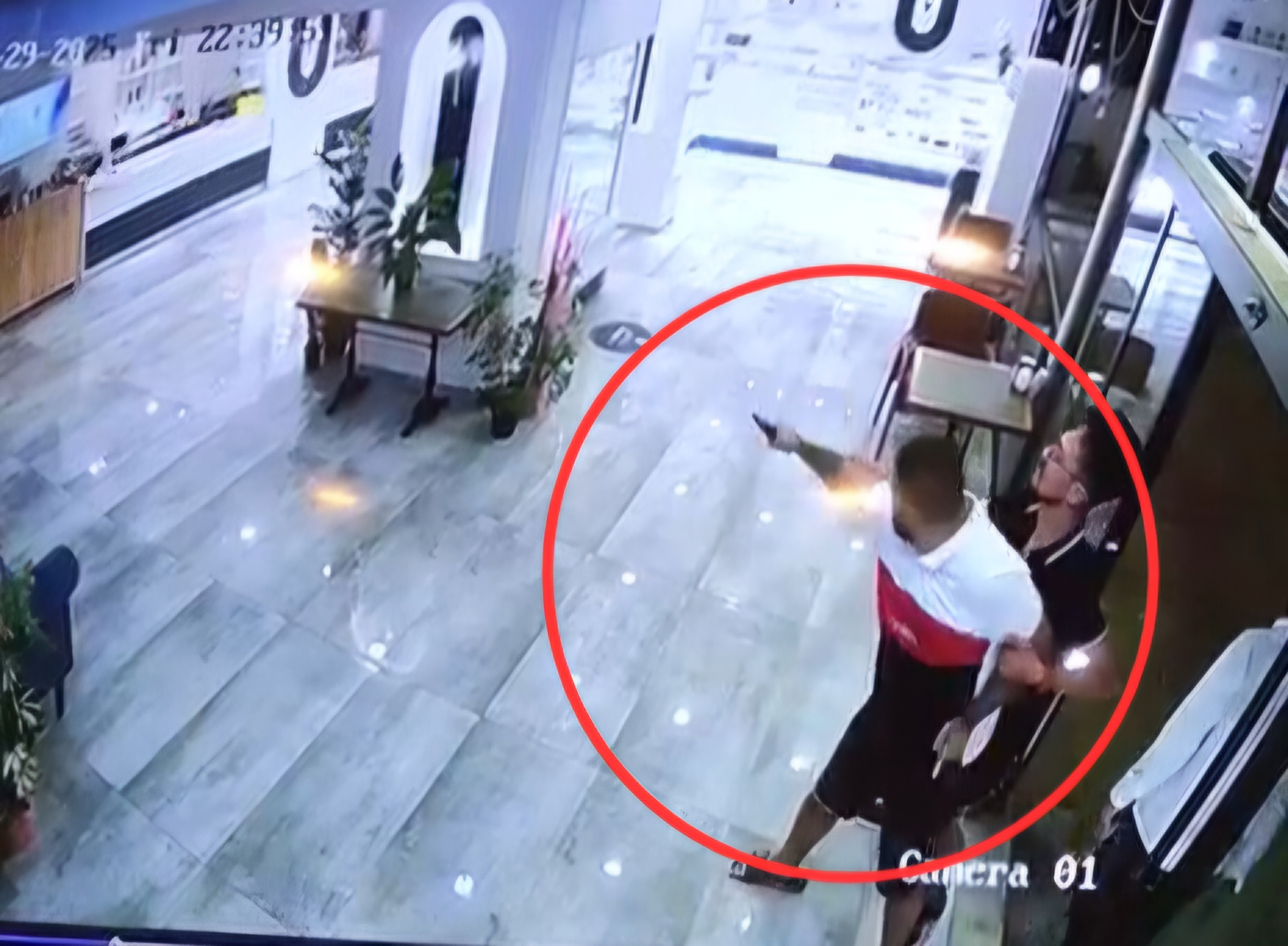 Adana'da Ortak olamadıkları kafeyi kurşunladılar; 6 tutuklama - Görsel 1