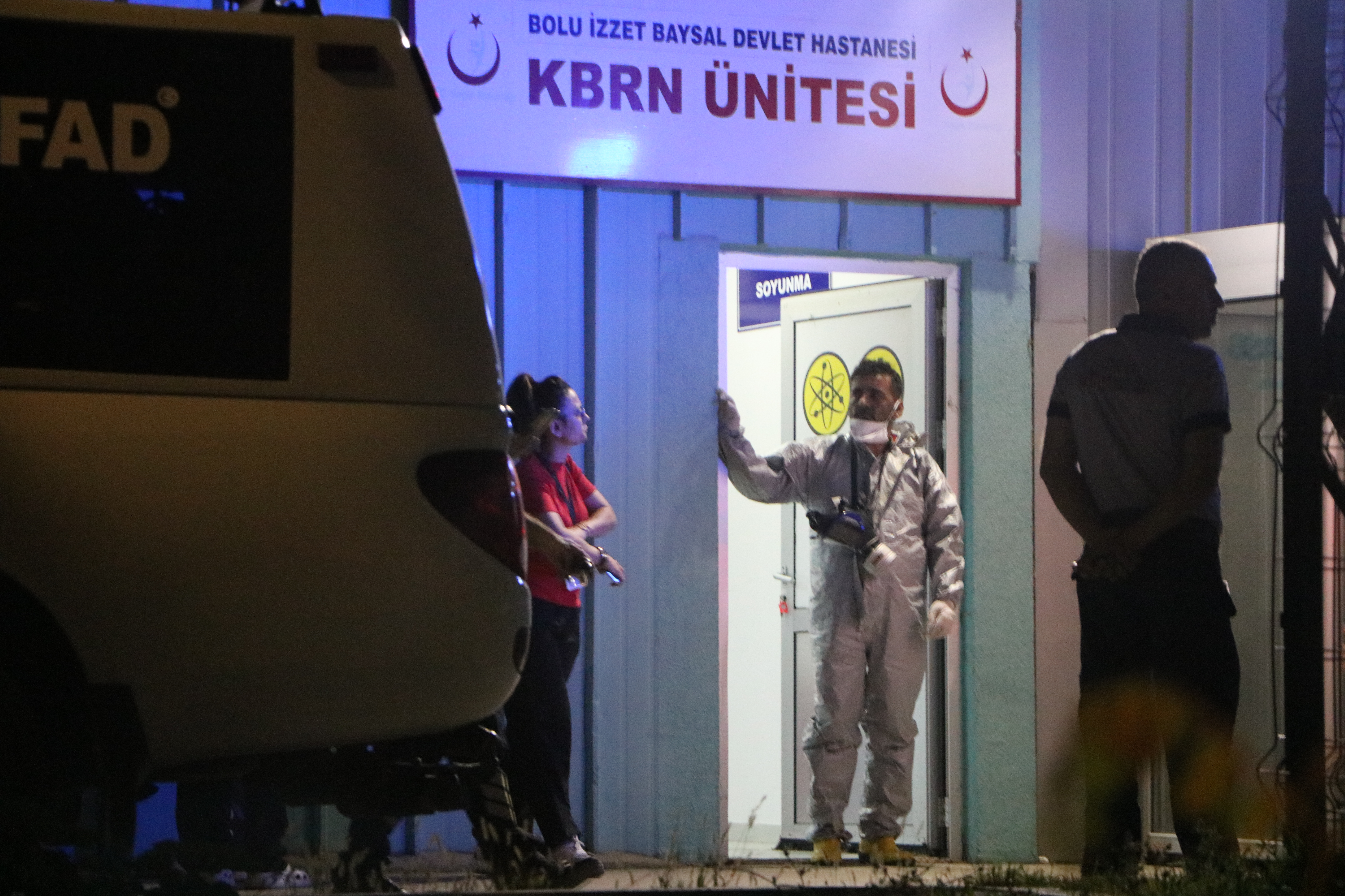 Yabancı plakalı otomobilin yakıt deposundan şüpheli madde çıktı; 9 polis zehirlendi - Görsel 3