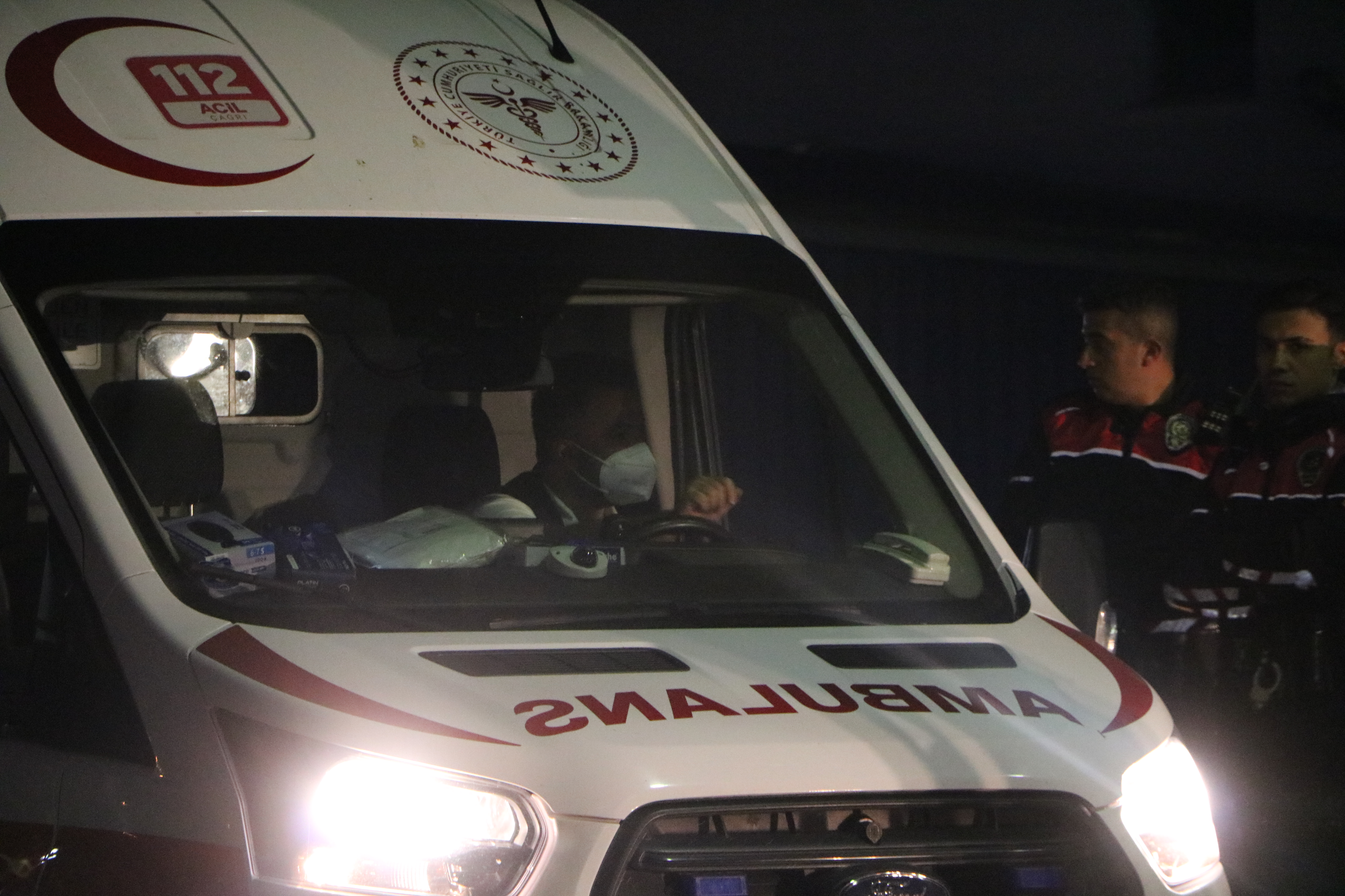 Yabancı plakalı otomobilin yakıt deposundan şüpheli madde çıktı; 9 polis zehirlendi - Görsel 4