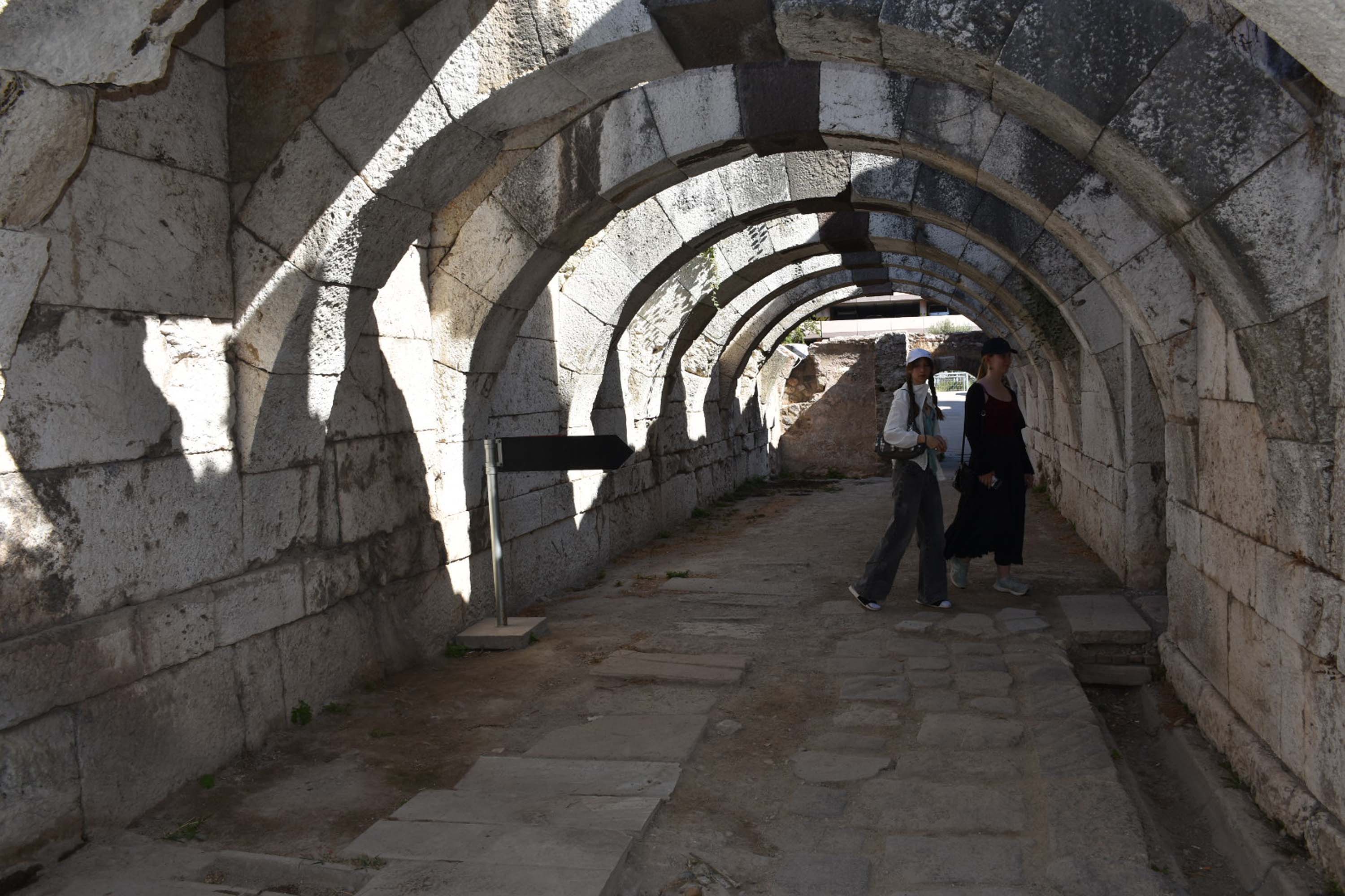 Smyrna Antik Kenti'nde İzmir'in tekstil kenti olduğunu gösteren objeler bulundu - Görsel 9