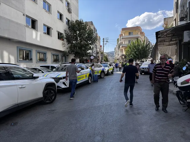 İzmir'de 2 polisimizi şehit eden saldırganın yakalanma anı: Üzerinde bomba var, vur abi vur - Görsel 3