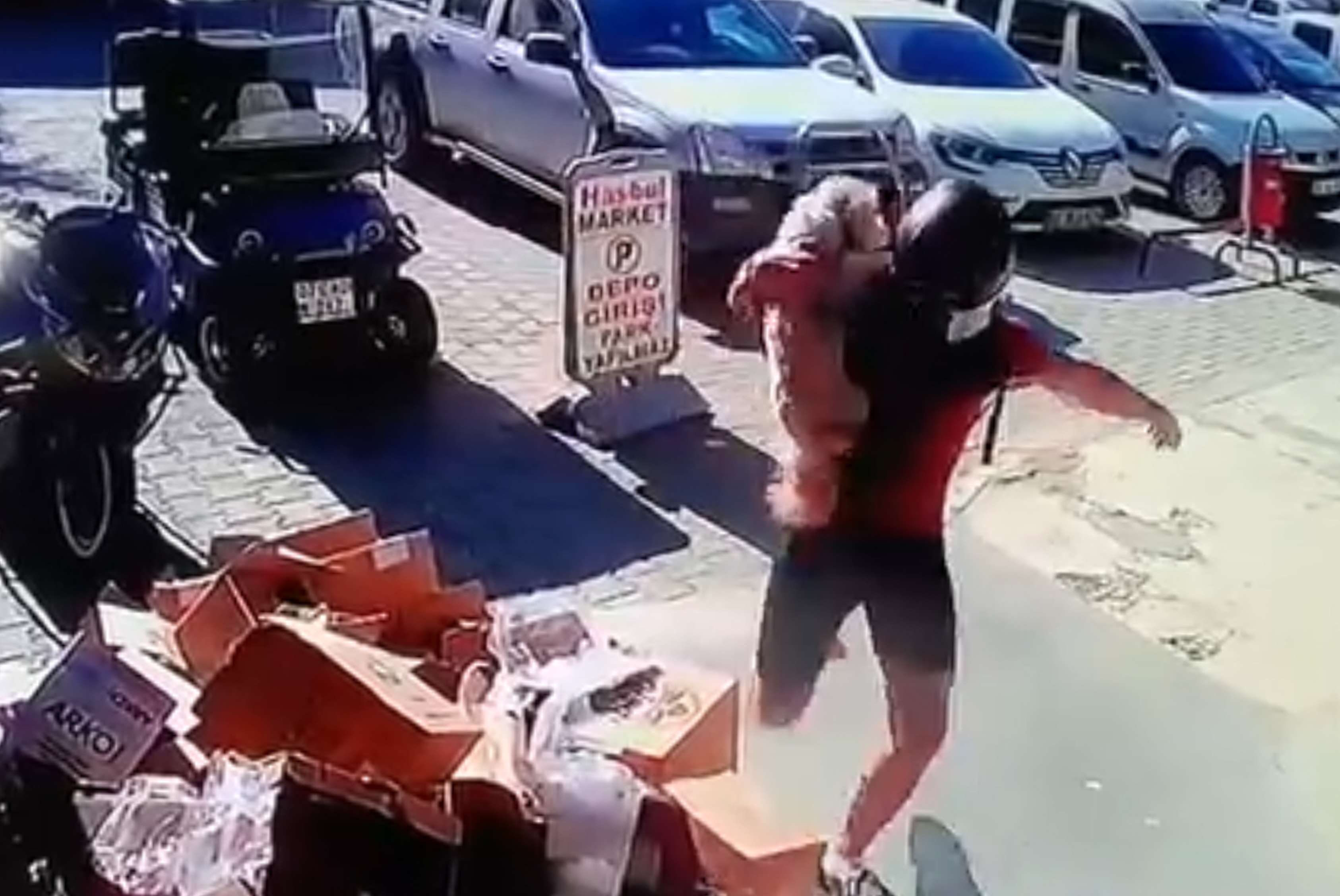 Antalya - Kediyi tekmeledi tutuklandı - Görsel 7